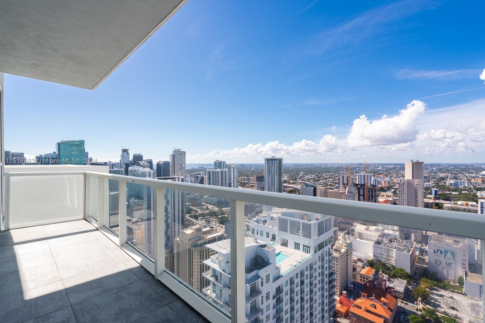 253 NE 2nd St PH4904, Miami, Florida 33132, 3 Bedrooms Bedrooms, ,5 BathroomsBathrooms,Residentiallease,For Rent,253 NE 2nd St PH4904,A11518982