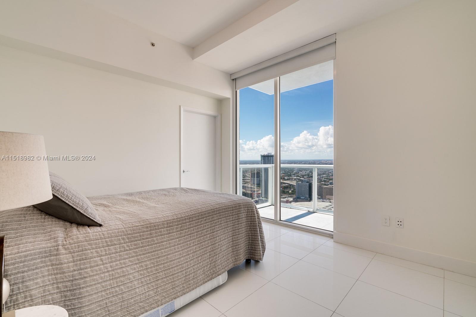 253 NE 2nd St PH4904, Miami, Florida 33132, 3 Bedrooms Bedrooms, ,5 BathroomsBathrooms,Residentiallease,For Rent,253 NE 2nd St PH4904,A11518982