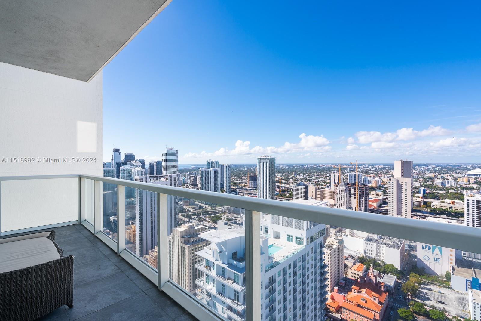 253 NE 2nd St PH4904, Miami, Florida 33132, 3 Bedrooms Bedrooms, ,5 BathroomsBathrooms,Residentiallease,For Rent,253 NE 2nd St PH4904,A11518982