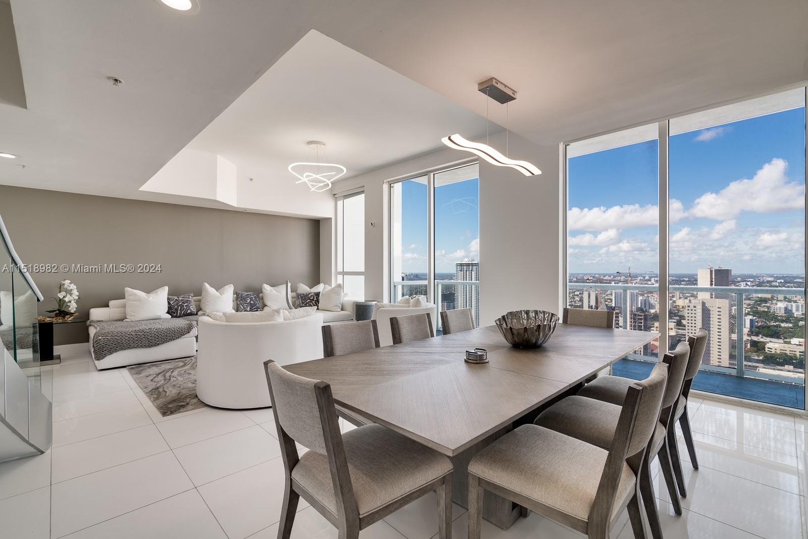 253 NE 2nd St PH4904, Miami, Florida 33132, 3 Bedrooms Bedrooms, ,5 BathroomsBathrooms,Residentiallease,For Rent,253 NE 2nd St PH4904,A11518982