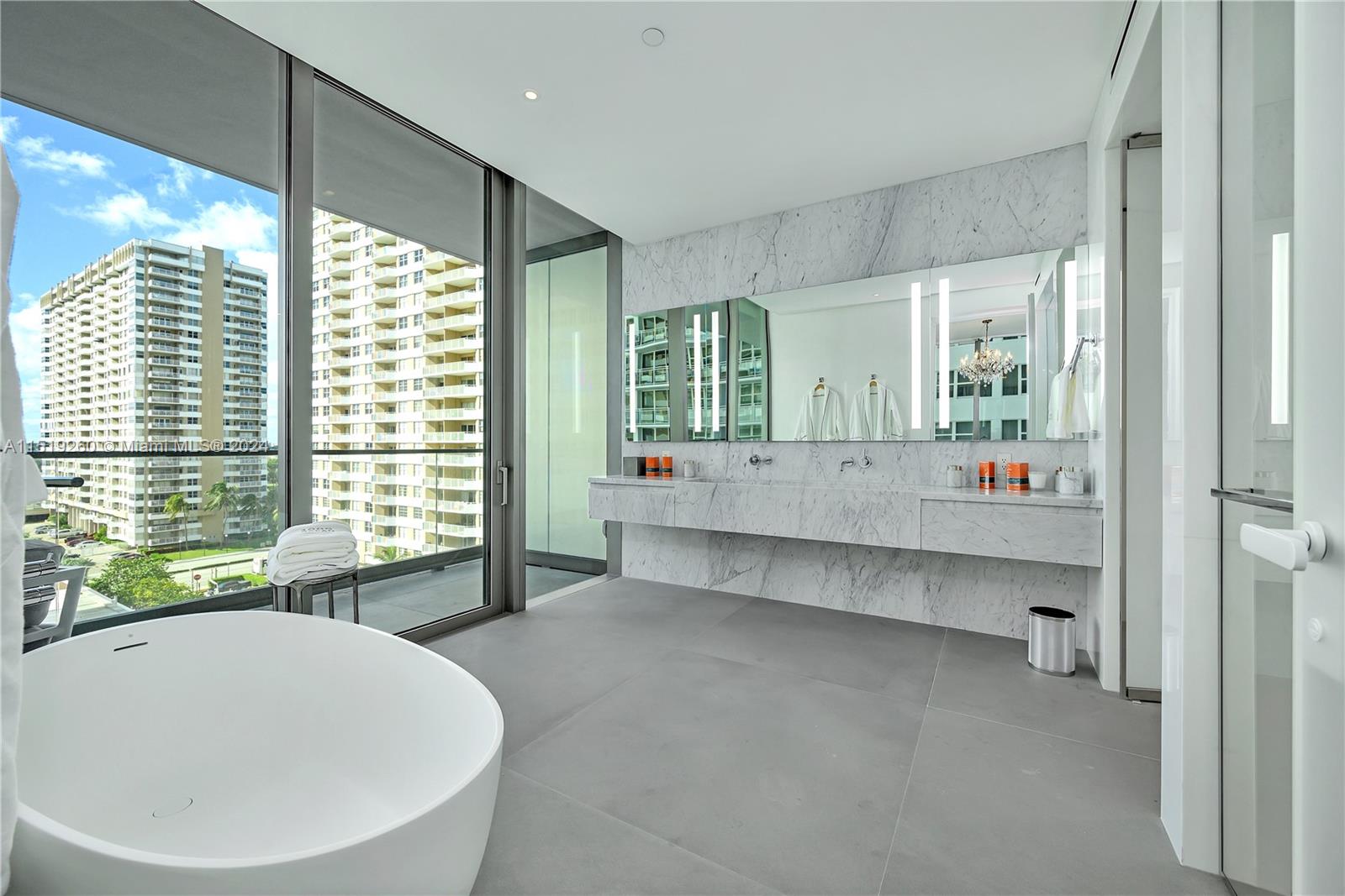 2000 Ocean Dr, Hallandale Beach, FL, 33009 United States, 3 Bedrooms Bedrooms, ,3 BathroomsBathrooms,Residential,For Sale,Ocean Dr,A11519260