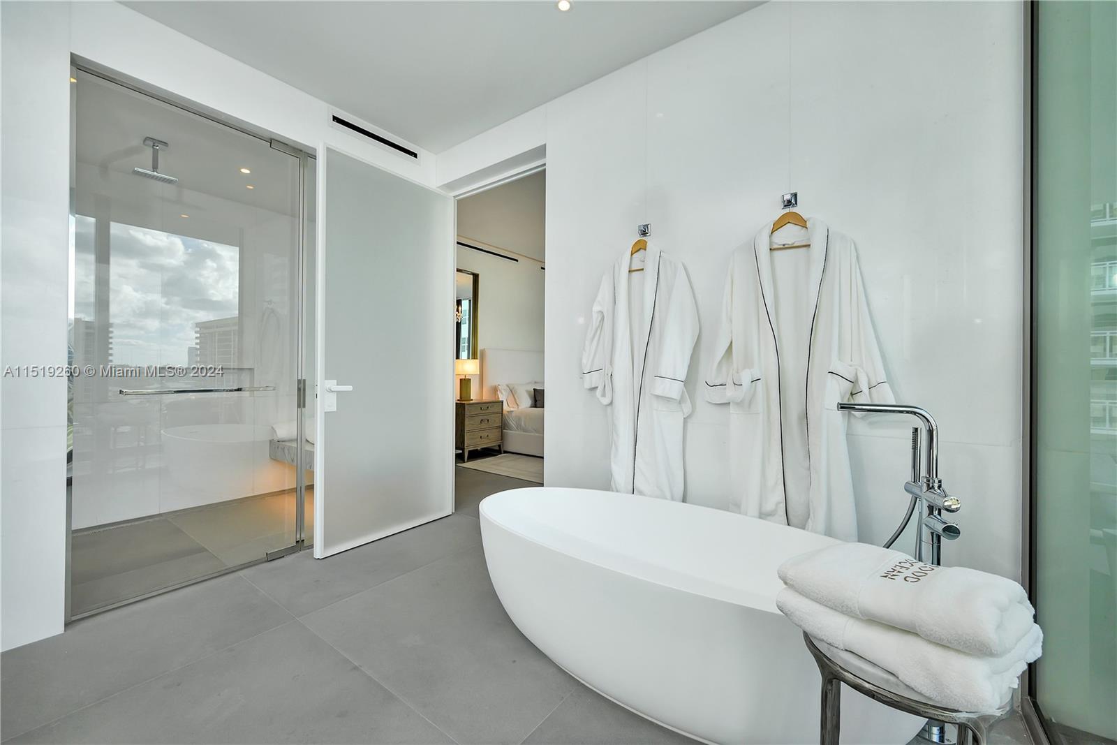 2000 Ocean Dr, Hallandale Beach, FL, 33009 United States, 3 Bedrooms Bedrooms, ,3 BathroomsBathrooms,Residential,For Sale,Ocean Dr,A11519260