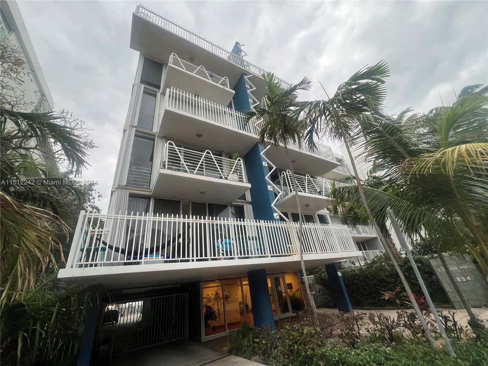 7824 Collins Ave 402, Miami Beach, Florida 33141, 2 Bedrooms Bedrooms, ,2 BathroomsBathrooms,Residentiallease,For Rent,7824 Collins Ave 402,A11512242