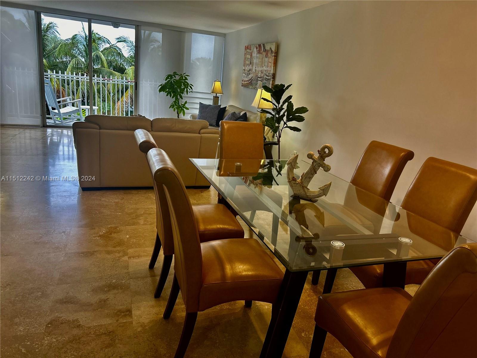 7824 Collins Ave 402, Miami Beach, Florida 33141, 2 Bedrooms Bedrooms, ,2 BathroomsBathrooms,Residentiallease,For Rent,7824 Collins Ave 402,A11512242