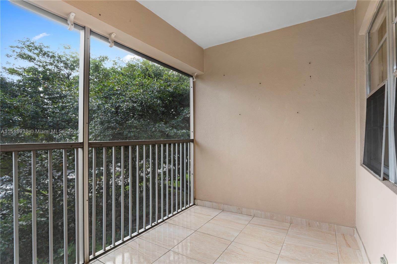 12600 5th Ct, Pembroke Pines, FL, 33027 United States, 1 Bedroom Bedrooms, ,1 BathroomBathrooms,Residential,For Sale,5th Ct,A11518938