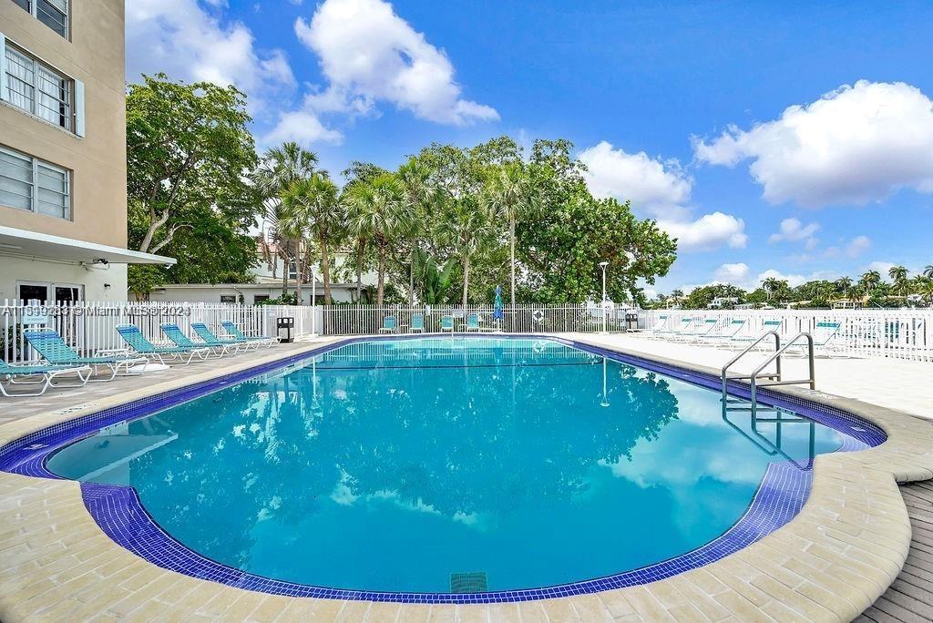 1455 N Treasure Dr 5J, North Bay Village, Florida 33141, 2 Bedrooms Bedrooms, ,2 BathroomsBathrooms,Residential,For Sale,1455 N Treasure Dr 5J,A11519233