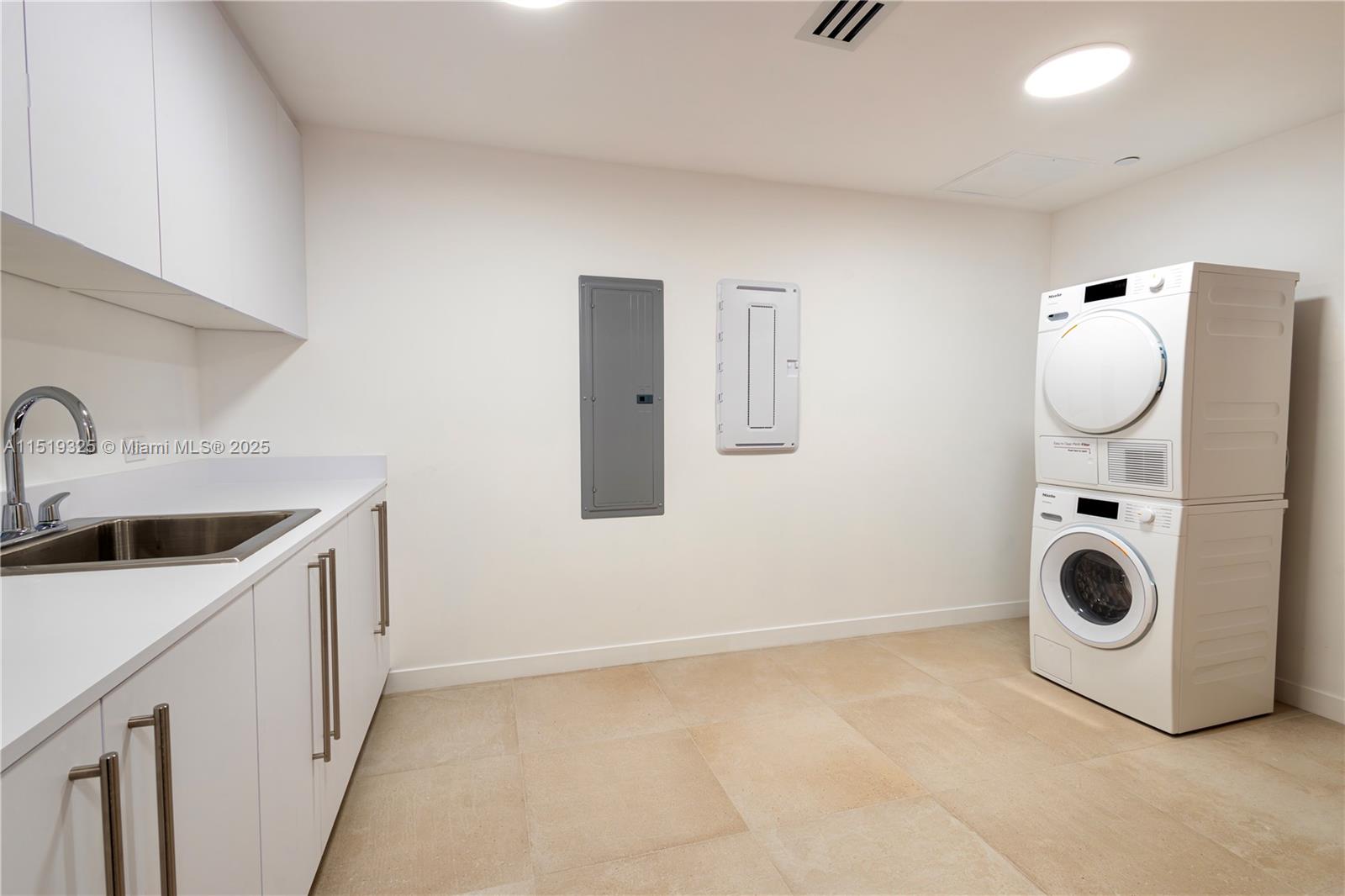 1135 103rd St, Bay Harbor Islands, FL, 33154 United States, 3 Bedrooms Bedrooms, ,4 BathroomsBathrooms,Residential,For Sale,103rd St,A11519325