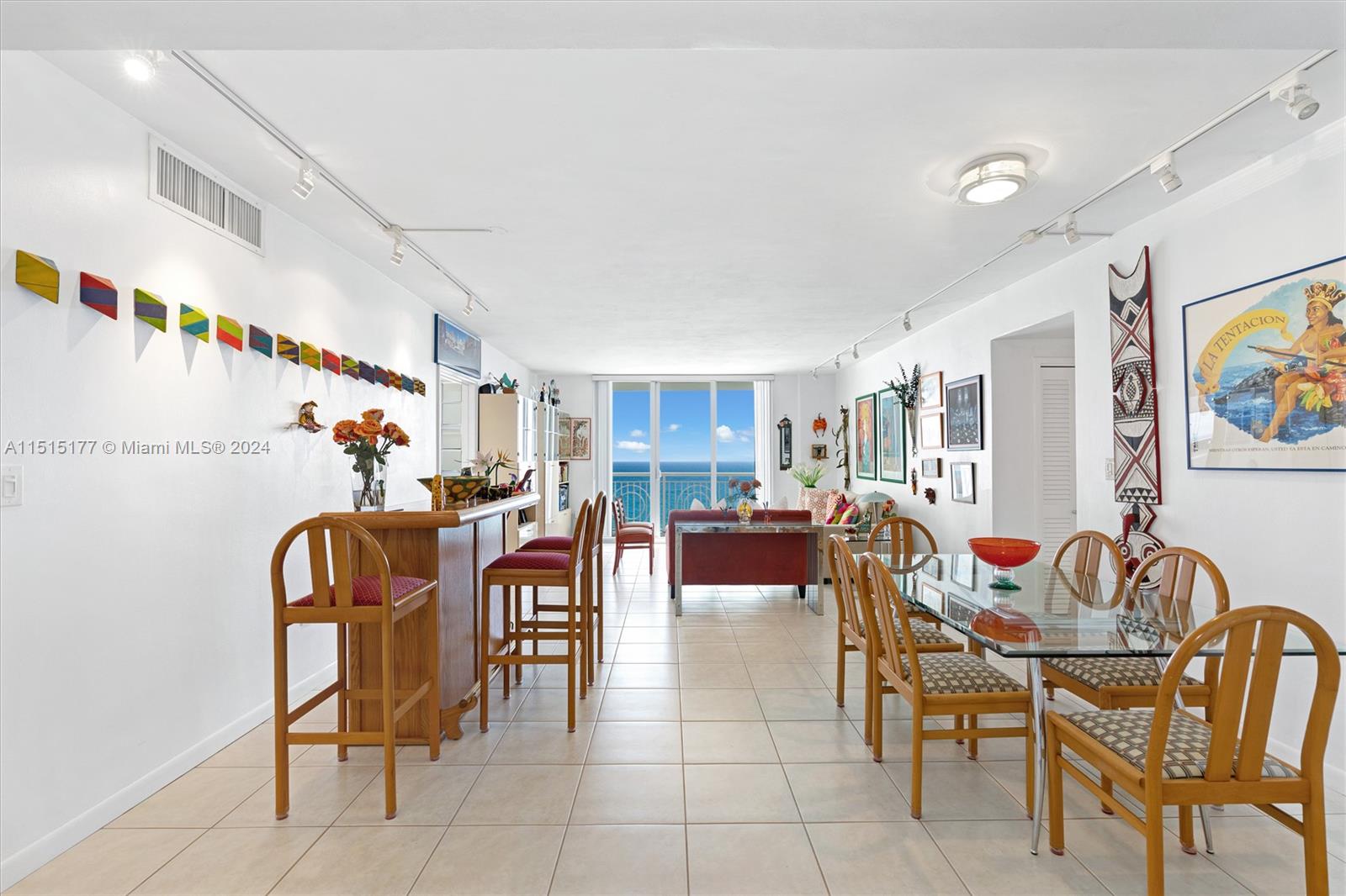 5825 Collins Ave 12K, Miami Beach, Florida 33140, 2 Bedrooms Bedrooms, ,2 BathroomsBathrooms,Residential,For Sale,5825 Collins Ave 12K,A11515177