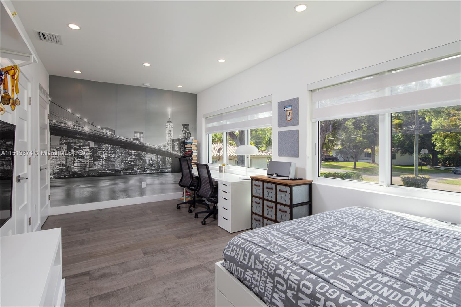 1070 93rd St, Miami Shores, FL, 33138 United States, 5 Bedrooms Bedrooms, ,5 BathroomsBathrooms,Residential,For Sale,93rd St,A11519374