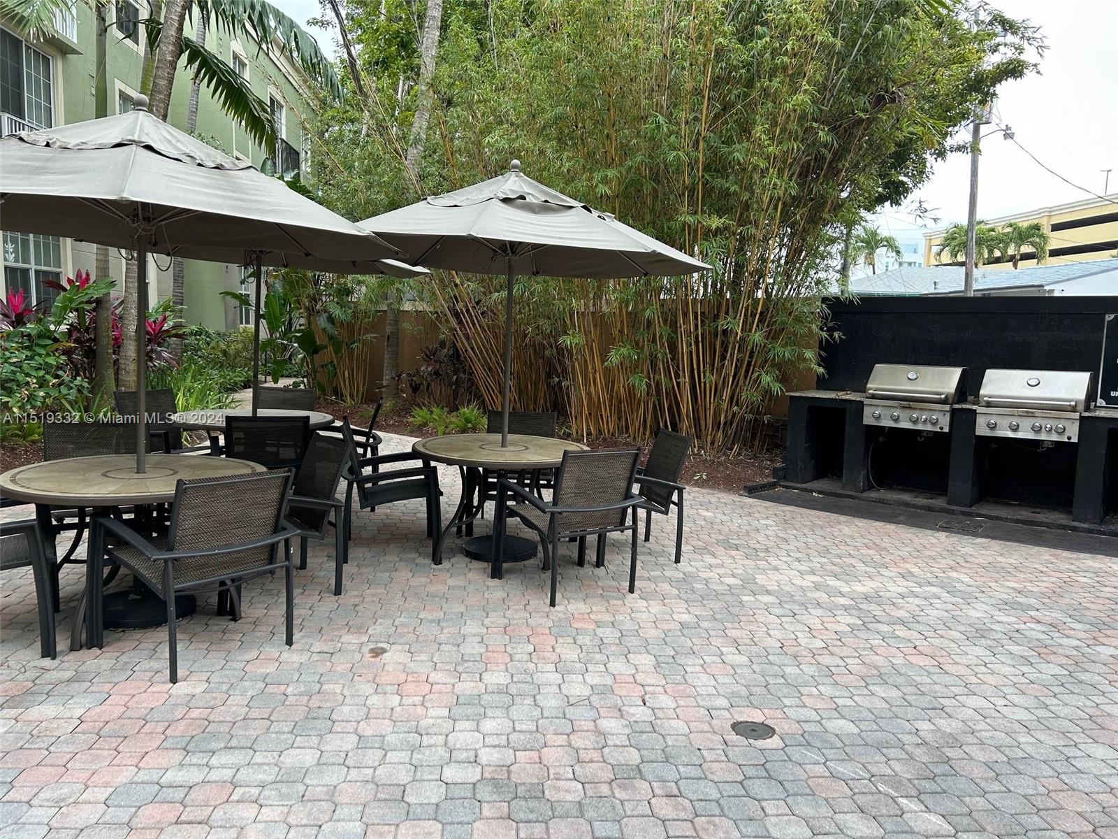 1919 Van Buren St 704A, Hollywood, Florida 33020, 2 Bedrooms Bedrooms, ,2 BathroomsBathrooms,Residentiallease,For Rent,1919 Van Buren St 704A,A11519332