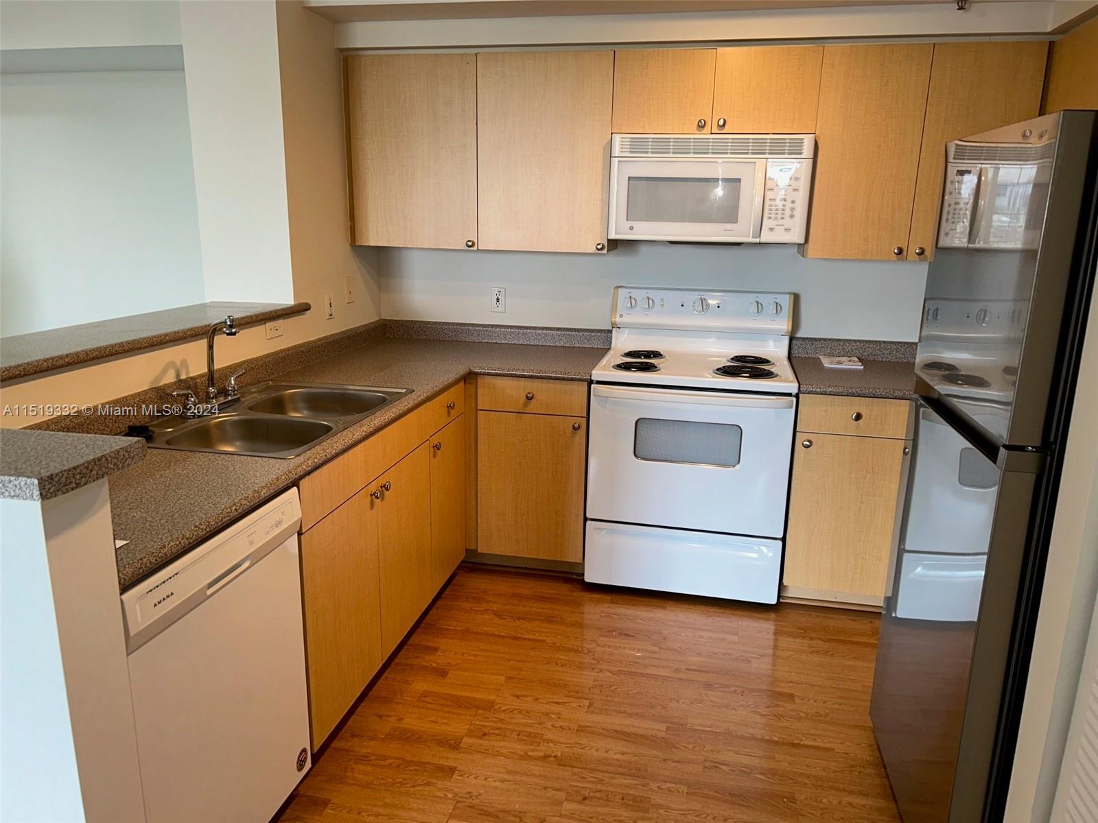 1919 Van Buren St 704A, Hollywood, Florida 33020, 2 Bedrooms Bedrooms, ,2 BathroomsBathrooms,Residentiallease,For Rent,1919 Van Buren St 704A,A11519332