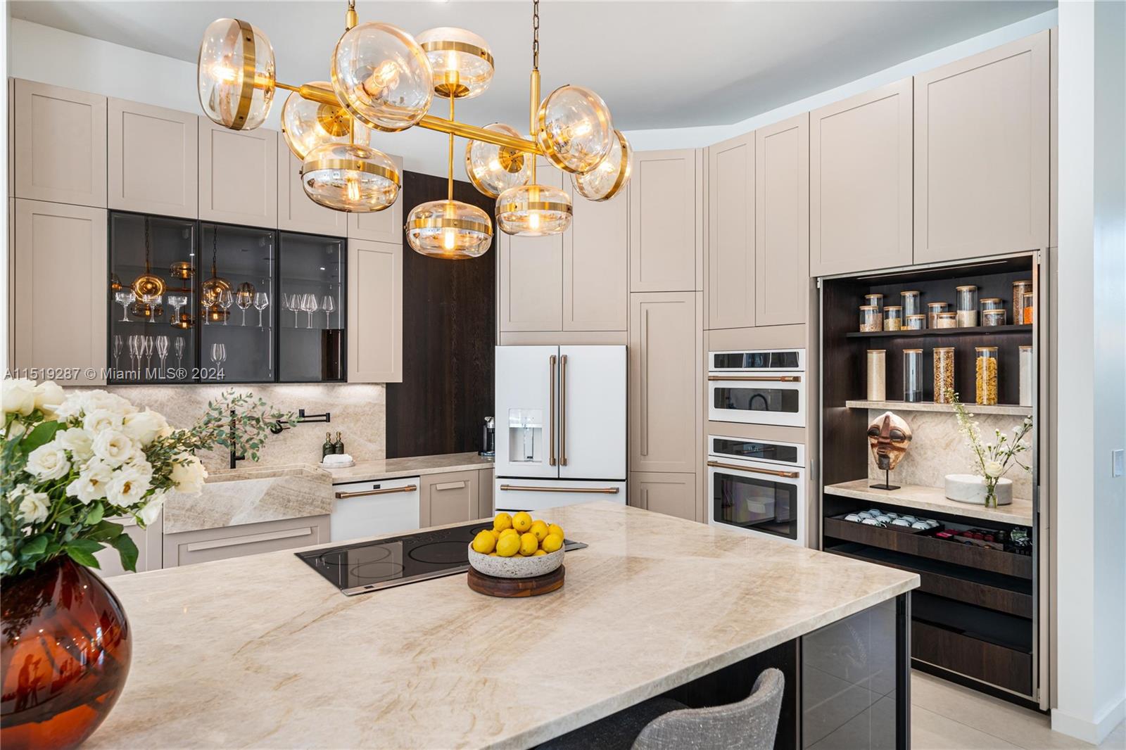 5731 185th Way, Southwest Ranches, FL, 33332 United States, 4 Bedrooms Bedrooms, ,4 BathroomsBathrooms,Residential,For Sale,185th Way,A11519287