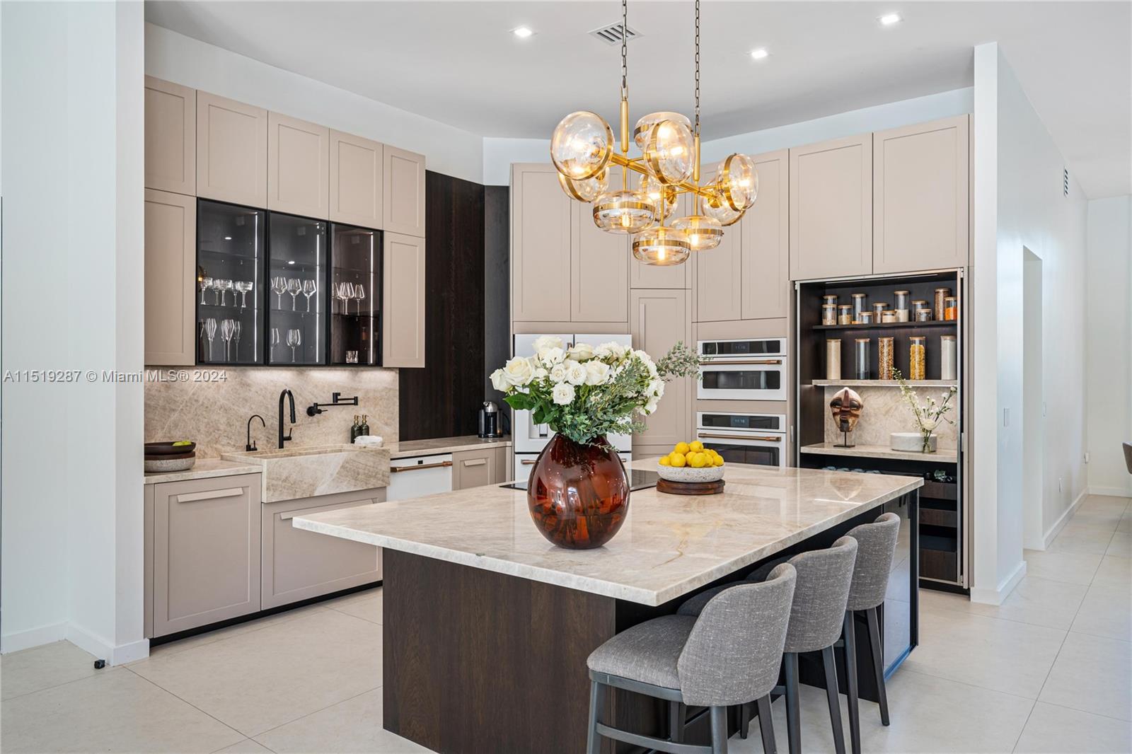 5731 185th Way, Southwest Ranches, FL, 33332 United States, 4 Bedrooms Bedrooms, ,4 BathroomsBathrooms,Residential,For Sale,185th Way,A11519287