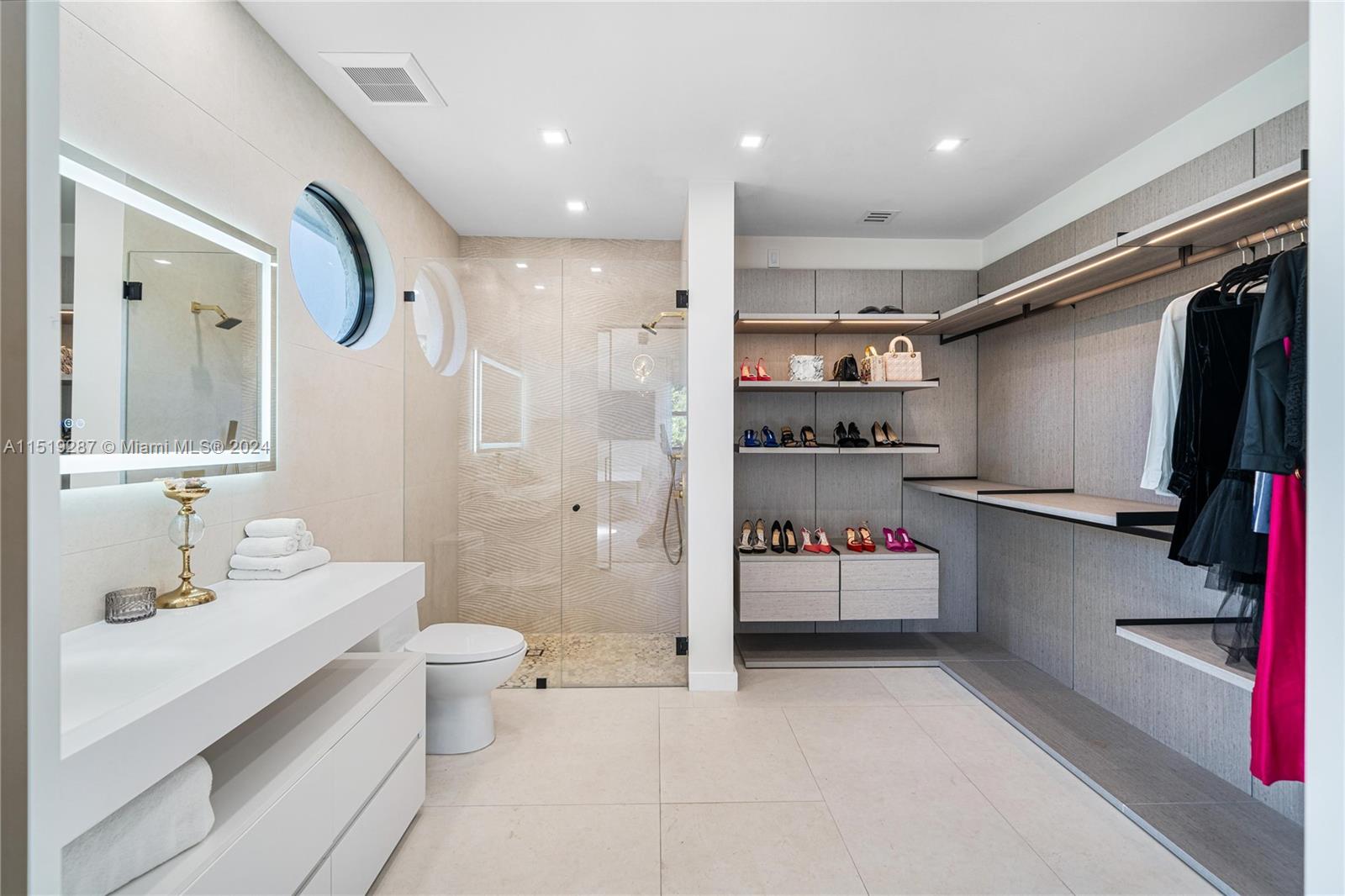 5731 SW 185th Way, Southwest Ranches, Florida 33332, 4 Bedrooms Bedrooms, ,4 BathroomsBathrooms,Residential,For Sale,5731 SW 185th Way,A11519287
