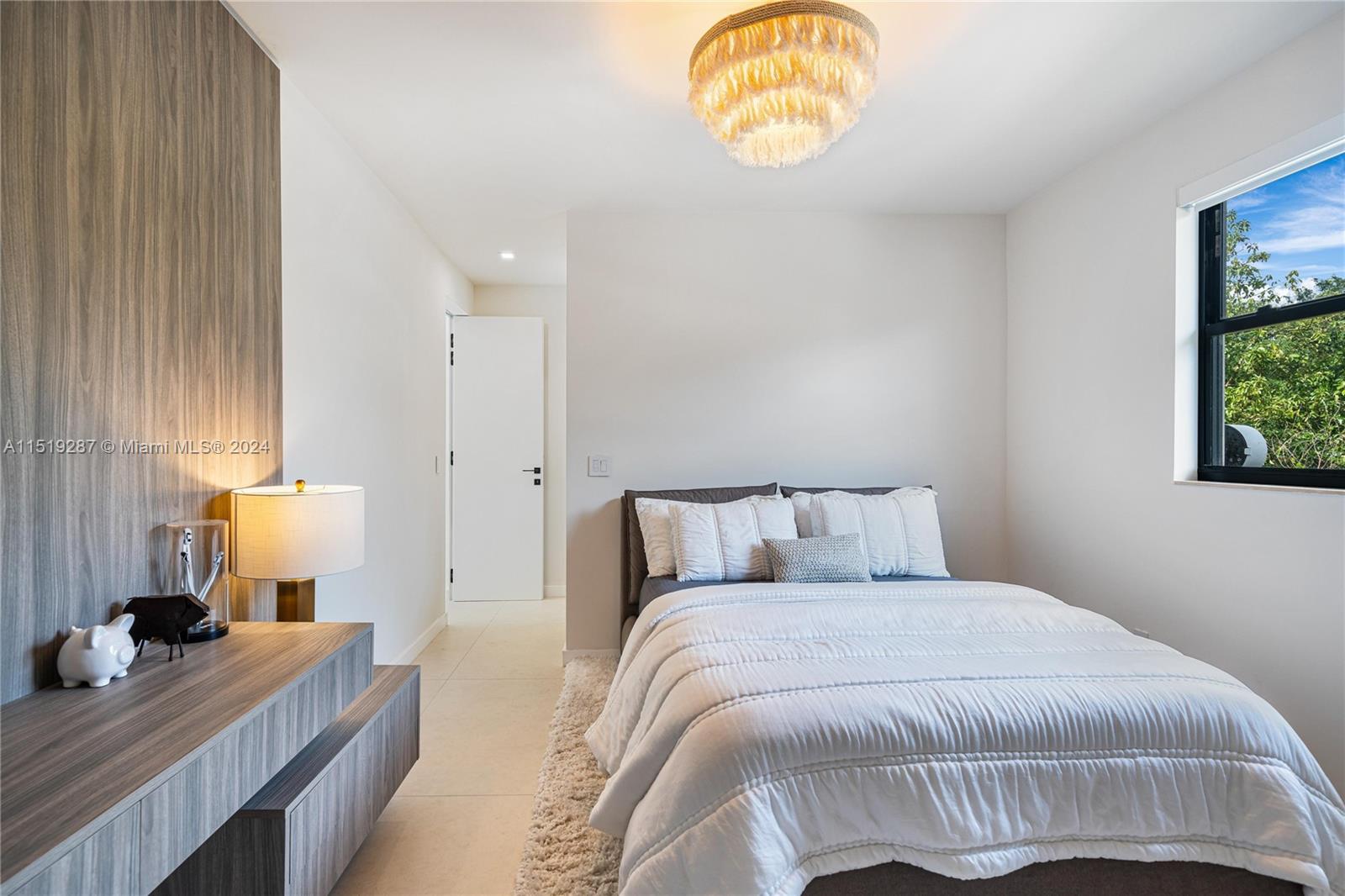 5731 185th Way, Southwest Ranches, FL, 33332 United States, 4 Bedrooms Bedrooms, ,4 BathroomsBathrooms,Residential,For Sale,185th Way,A11519287