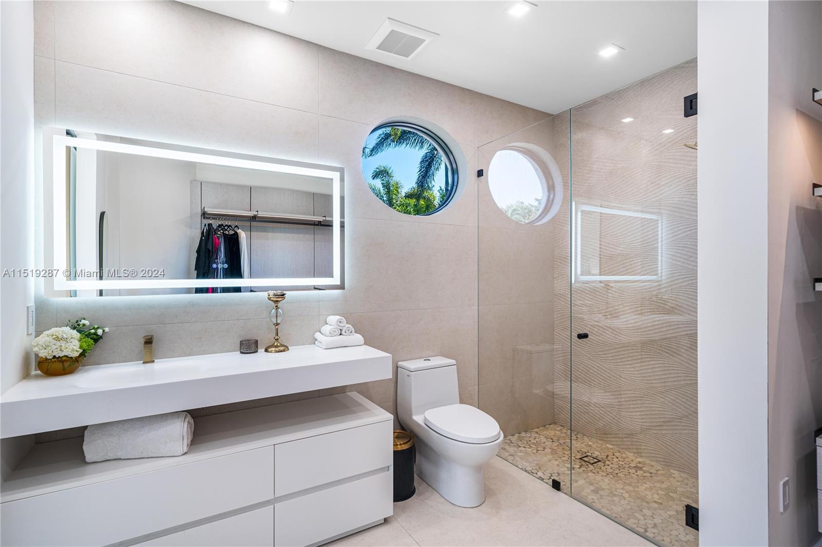 5731 185th Way, Southwest Ranches, FL, 33332 United States, 4 Bedrooms Bedrooms, ,4 BathroomsBathrooms,Residential,For Sale,185th Way,A11519287