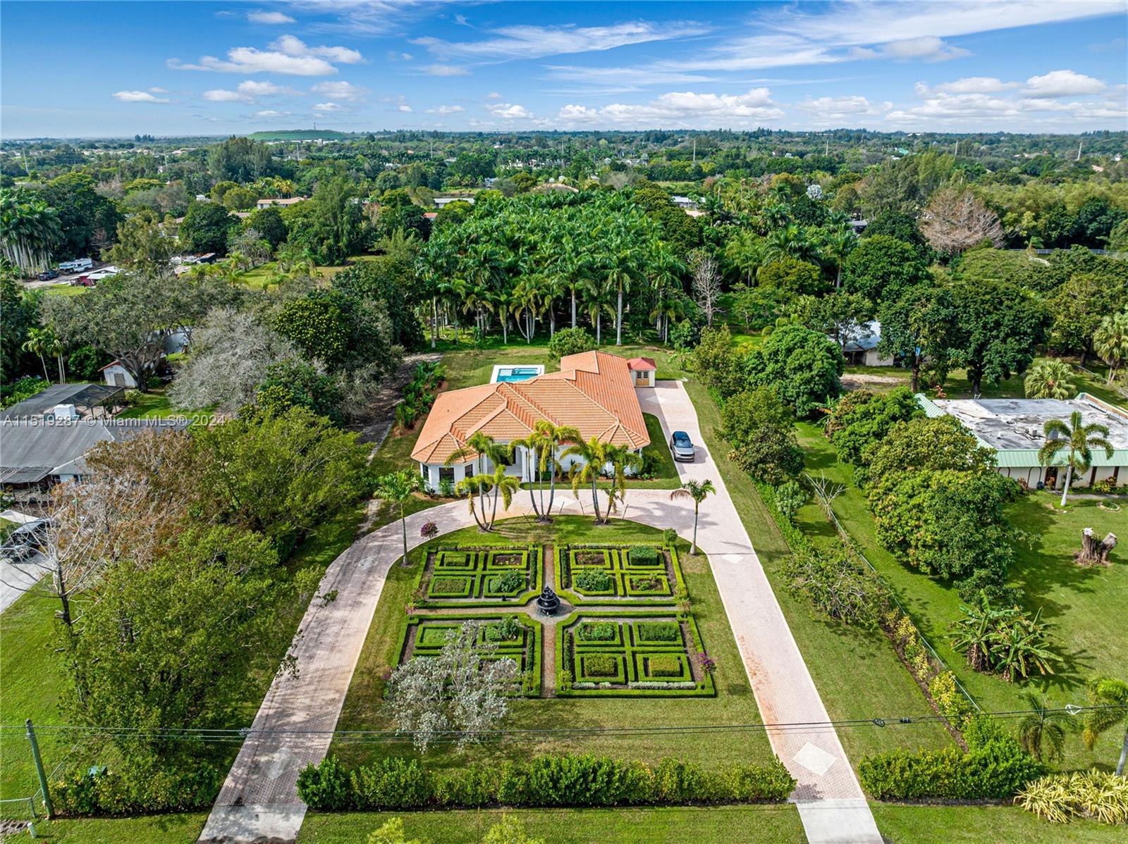 5731 185th Way, Southwest Ranches, FL, 33332 United States, 4 Bedrooms Bedrooms, ,4 BathroomsBathrooms,Residential,For Sale,185th Way,A11519287