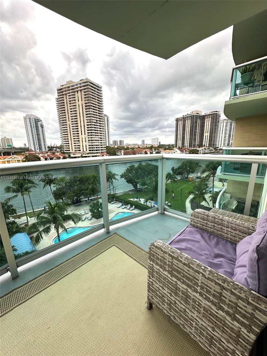 19390 Collins Ave, Sunny Isles Beach, FL, 33160 United States, 2 Bedrooms Bedrooms, ,2 BathroomsBathrooms,Residential,For Sale,Collins Ave,A11519107