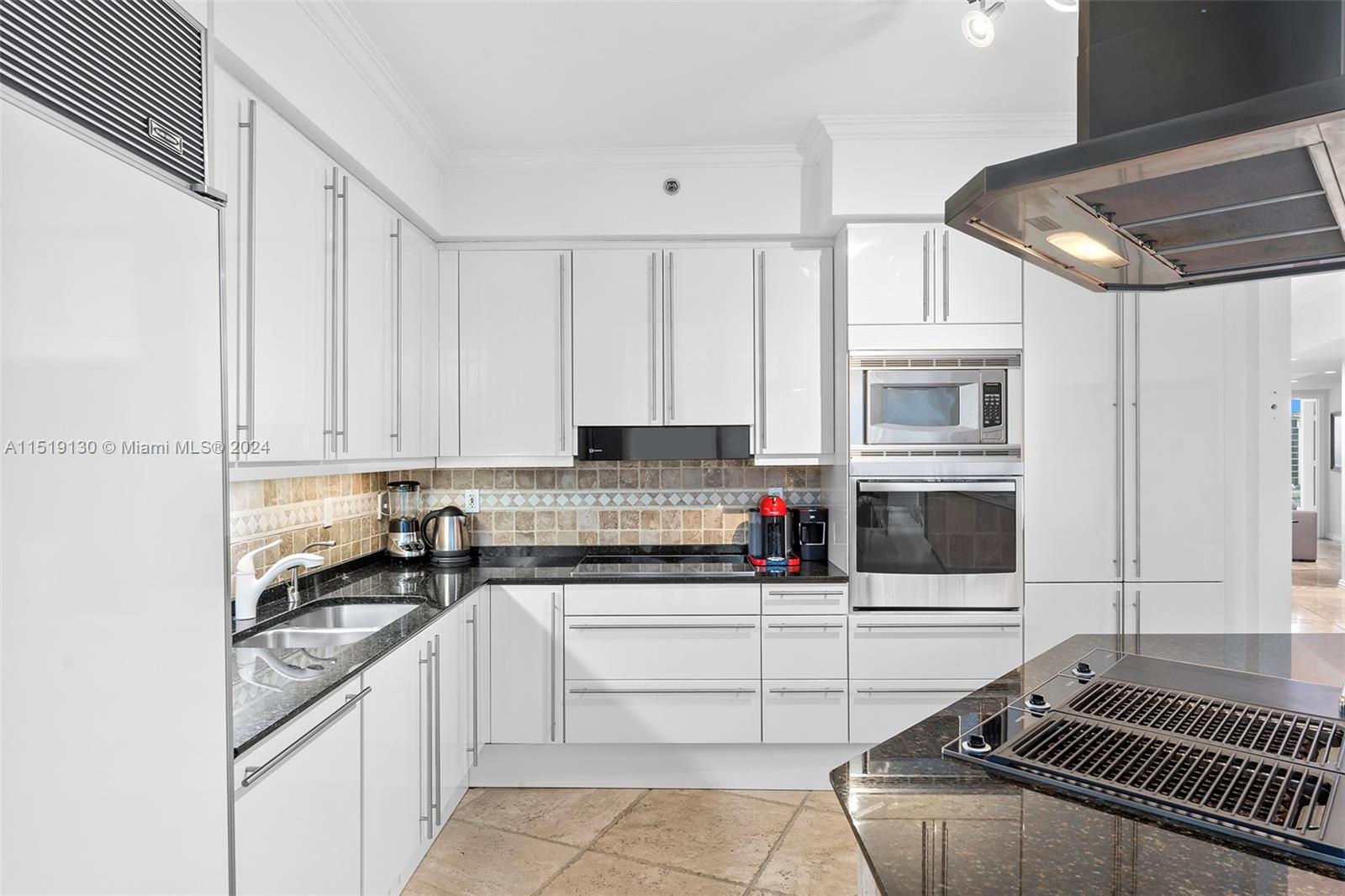 1000 S Pointe Dr 704, Miami Beach, Florida 33139, 3 Bedrooms Bedrooms, ,3 BathroomsBathrooms,Residential,For Sale,1000 S Pointe Dr 704,A11519130