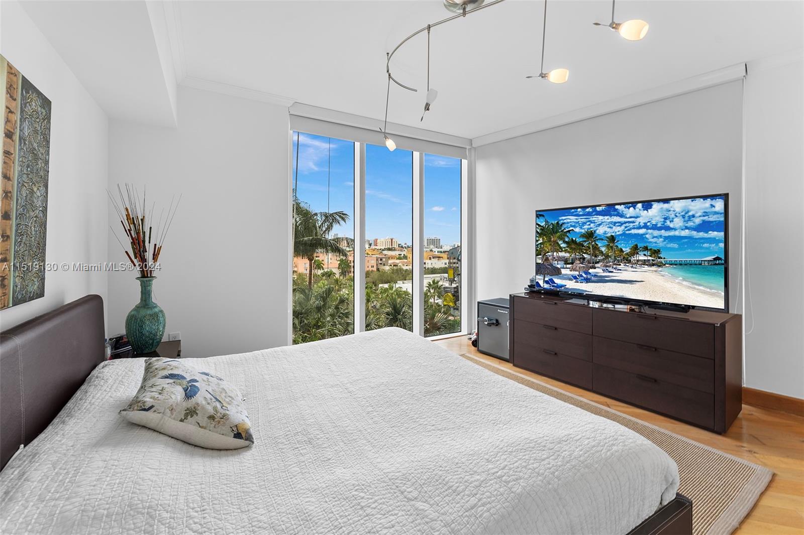 1000 Pointe Dr, Miami Beach, FL, 33139 United States, 3 Bedrooms Bedrooms, ,3 BathroomsBathrooms,Residential,For Sale,Pointe Dr,A11519130