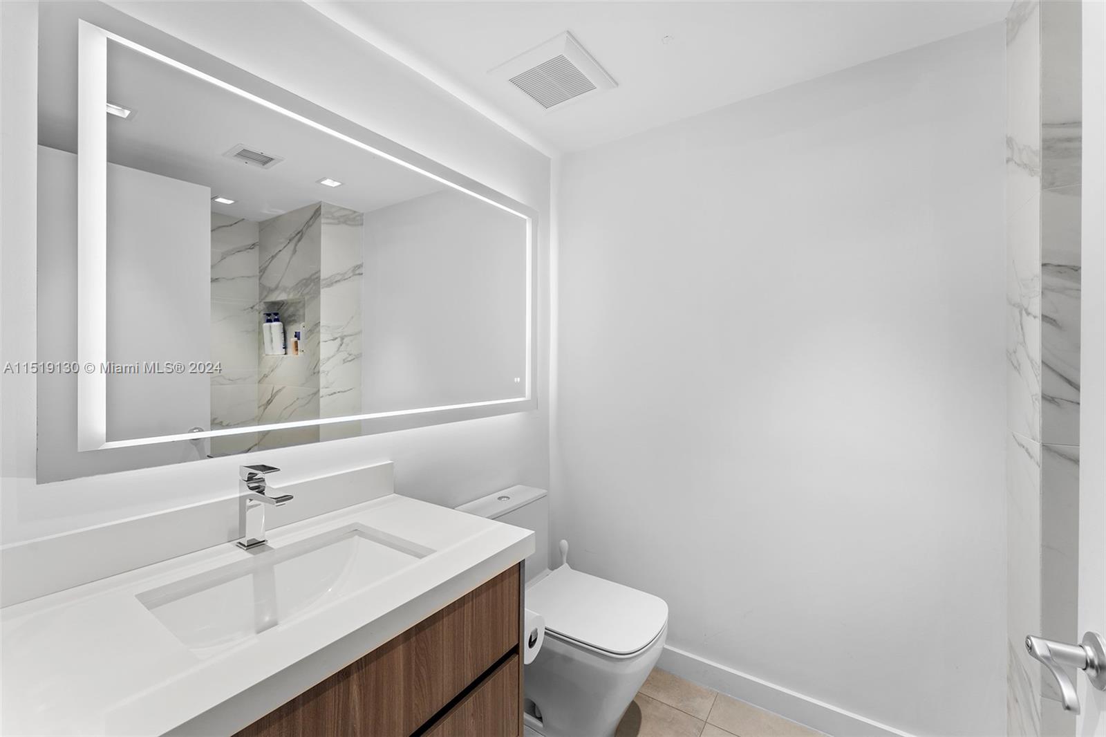 1000 S Pointe Dr 704, Miami Beach, Florida 33139, 3 Bedrooms Bedrooms, ,3 BathroomsBathrooms,Residential,For Sale,1000 S Pointe Dr 704,A11519130