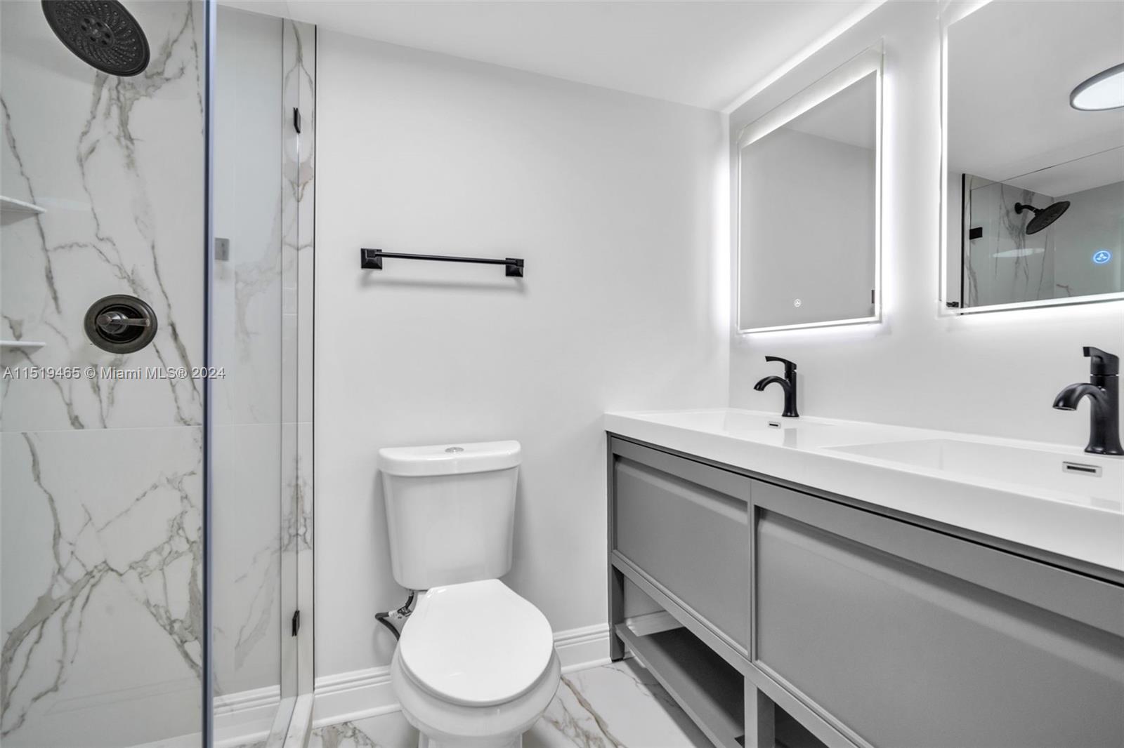 430 Golden Isles Dr 605, Hallandale Beach, Florida 33009, 2 Bedrooms Bedrooms, ,2 BathroomsBathrooms,Residential,For Sale,430 Golden Isles Dr 605,A11519465