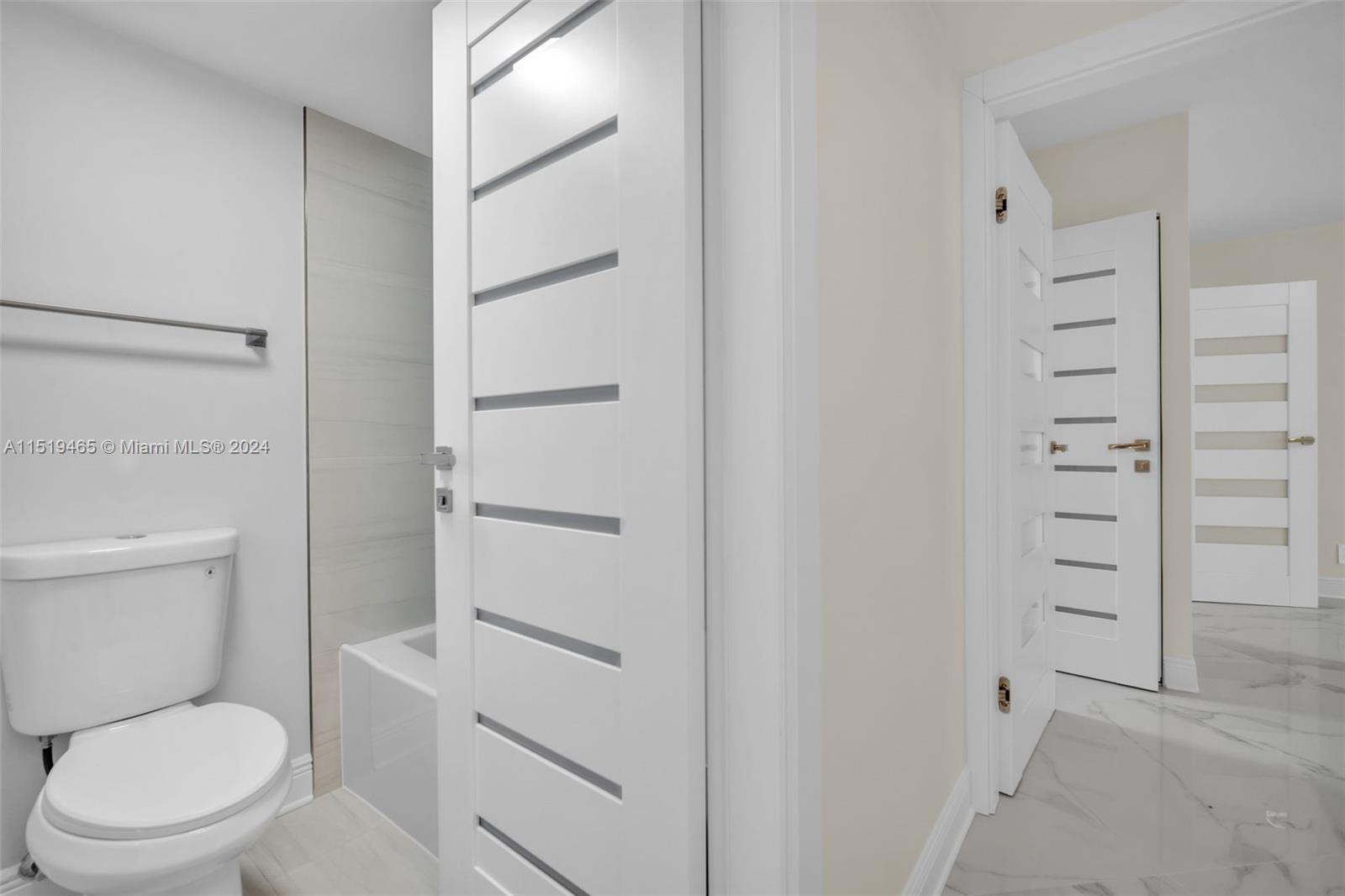 430 Golden Isles Dr 605, Hallandale Beach, Florida 33009, 2 Bedrooms Bedrooms, ,2 BathroomsBathrooms,Residential,For Sale,430 Golden Isles Dr 605,A11519465