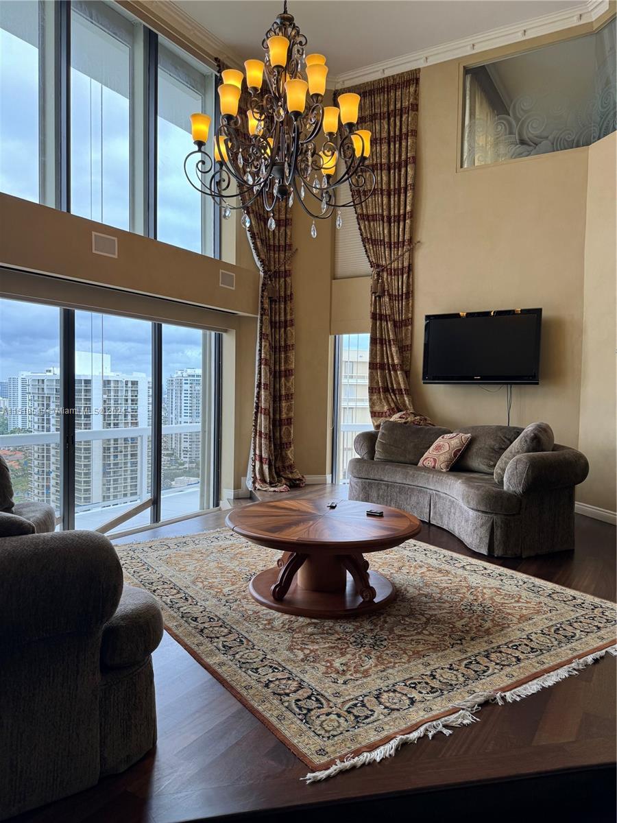 20185 Country Club Dr, Aventura, FL, 33180 United States, 3 Bedrooms Bedrooms, ,3 BathroomsBathrooms,Residential,For Sale,Country Club Dr,A11518513