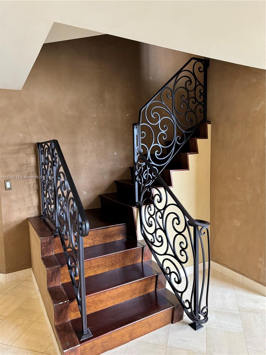 20185 E Country Club Dr TS-9, Aventura, Florida 33180, 3 Bedrooms Bedrooms, ,3 BathroomsBathrooms,Residential,For Sale,20185 E Country Club Dr TS-9,A11518513