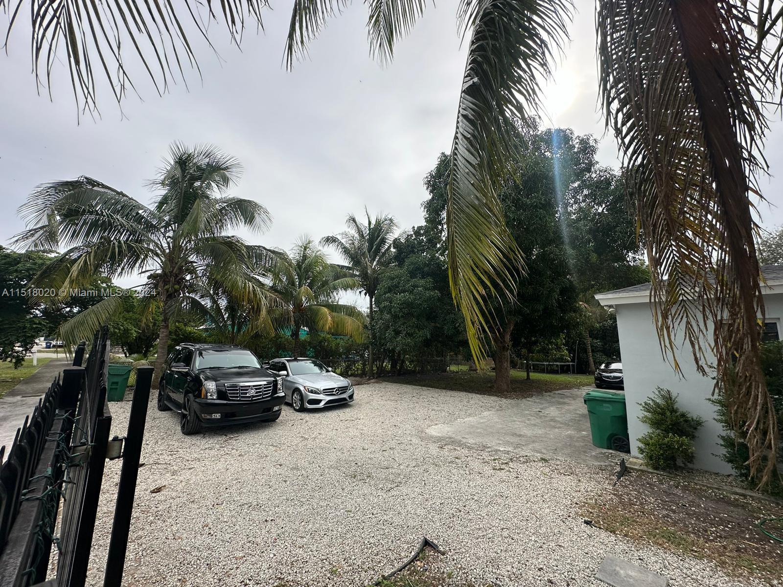 1128 NW 101st St West, Miami, Florida 33150, 2 Bedrooms Bedrooms, ,1 BathroomBathrooms,Residentiallease,For Rent,1128 NW 101st St West,A11518020