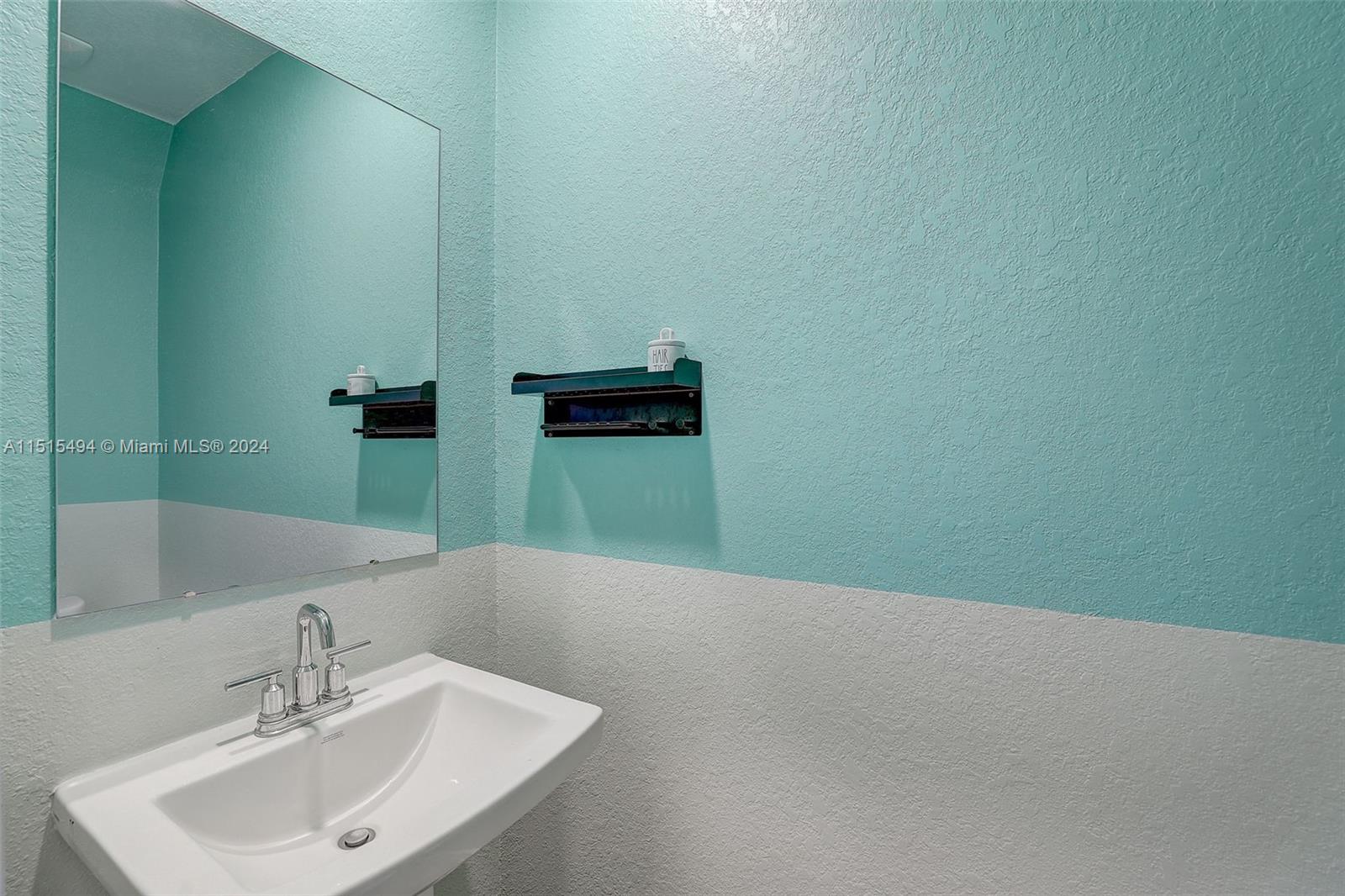 2461 SE 10th Ct, Homestead, Florida 33035, 3 Bedrooms Bedrooms, ,2 BathroomsBathrooms,Residential,For Sale,2461 SE 10th Ct,A11515494