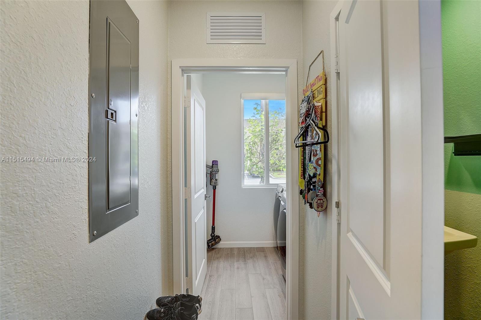 2461 SE 10th Ct, Homestead, Florida 33035, 3 Bedrooms Bedrooms, ,2 BathroomsBathrooms,Residential,For Sale,2461 SE 10th Ct,A11515494