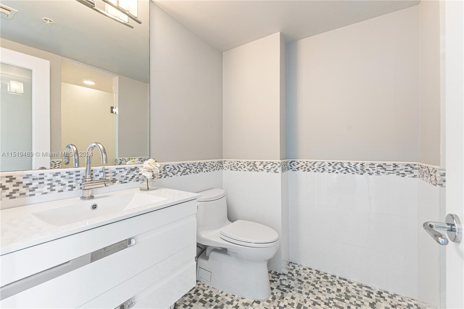 Second Full Bathroom