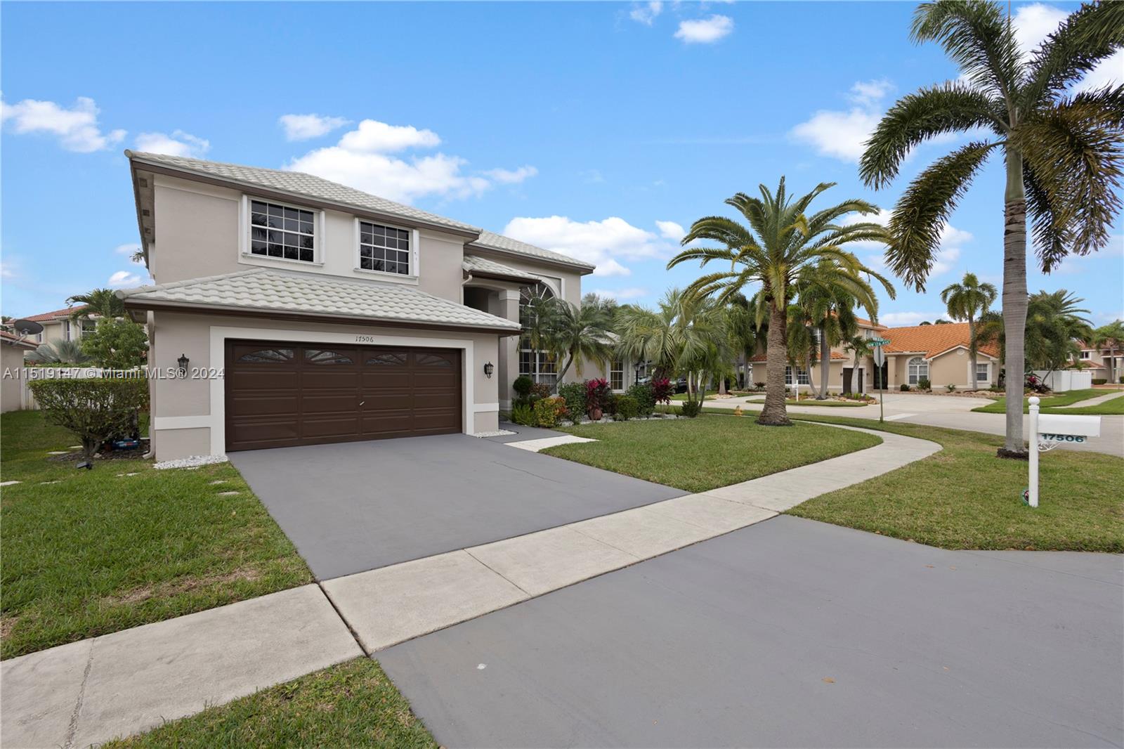 17506 NW 8th St, Pembroke Pines, FL 33029, 3 Bedrooms Bedrooms, ,2 BathroomsBathrooms,Residential,For Sale,8th St,A11519147