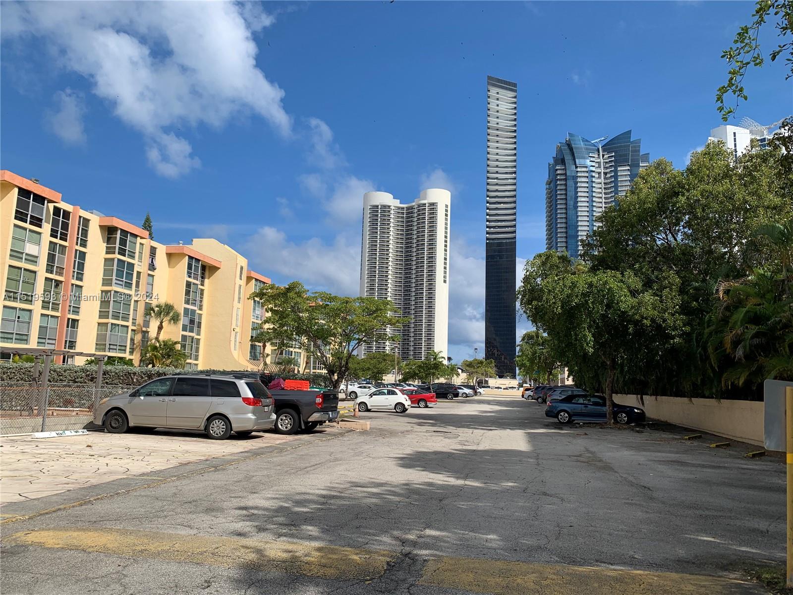 210 172nd St, Sunny Isles Beach, FL, 33160 United States, 1 Bedroom Bedrooms, ,1 BathroomBathrooms,Residential,For Sale,172nd St,A11519593