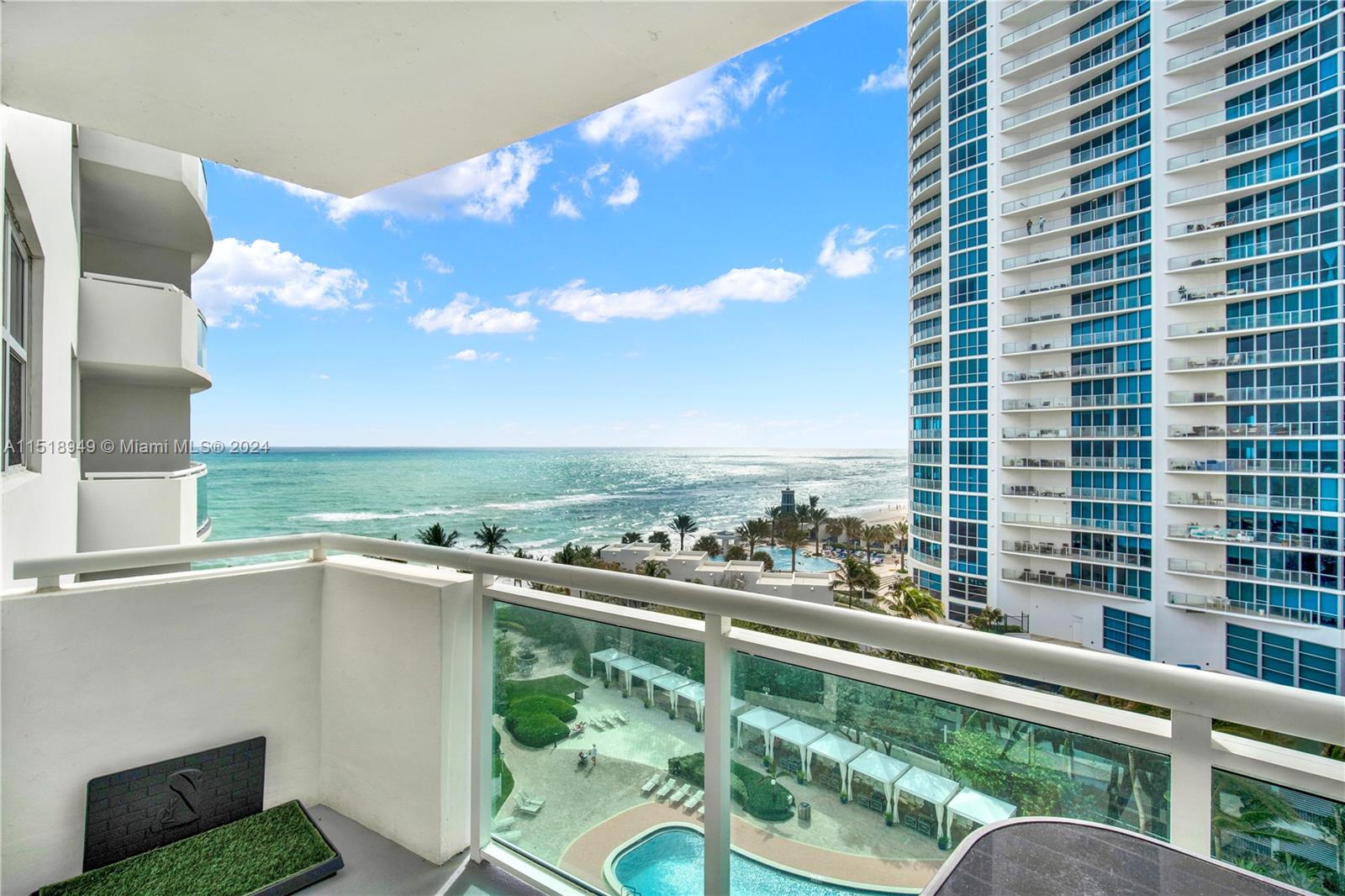 3001 Ocean Dr, Hollywood, FL, 33019 United States, 1 Bedroom Bedrooms, ,1 BathroomBathrooms,Residential,For Sale,Ocean Dr,A11518949