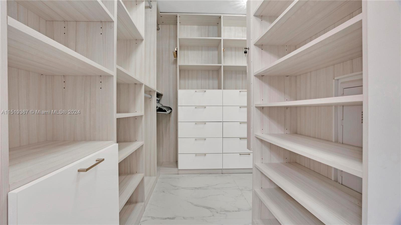 488 NE 18th St 4211, Miami, Florida 33132, 2 Bedrooms Bedrooms, ,3 BathroomsBathrooms,Residentiallease,For Rent,488 NE 18th St 4211,A11519367