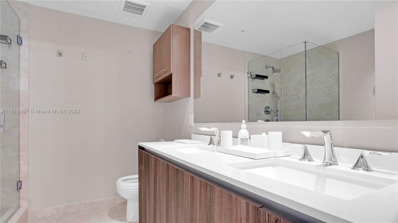 488 NE 18th St 4211, Miami, Florida 33132, 2 Bedrooms Bedrooms, ,3 BathroomsBathrooms,Residentiallease,For Rent,488 NE 18th St 4211,A11519367