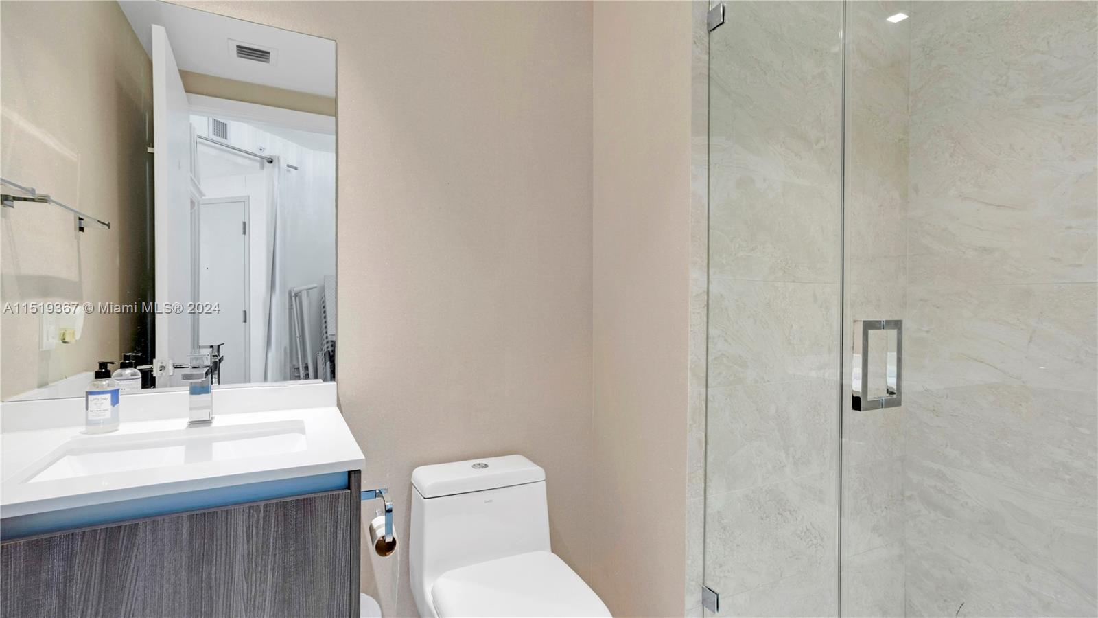 488 NE 18th St 4211, Miami, Florida 33132, 2 Bedrooms Bedrooms, ,3 BathroomsBathrooms,Residentiallease,For Rent,488 NE 18th St 4211,A11519367