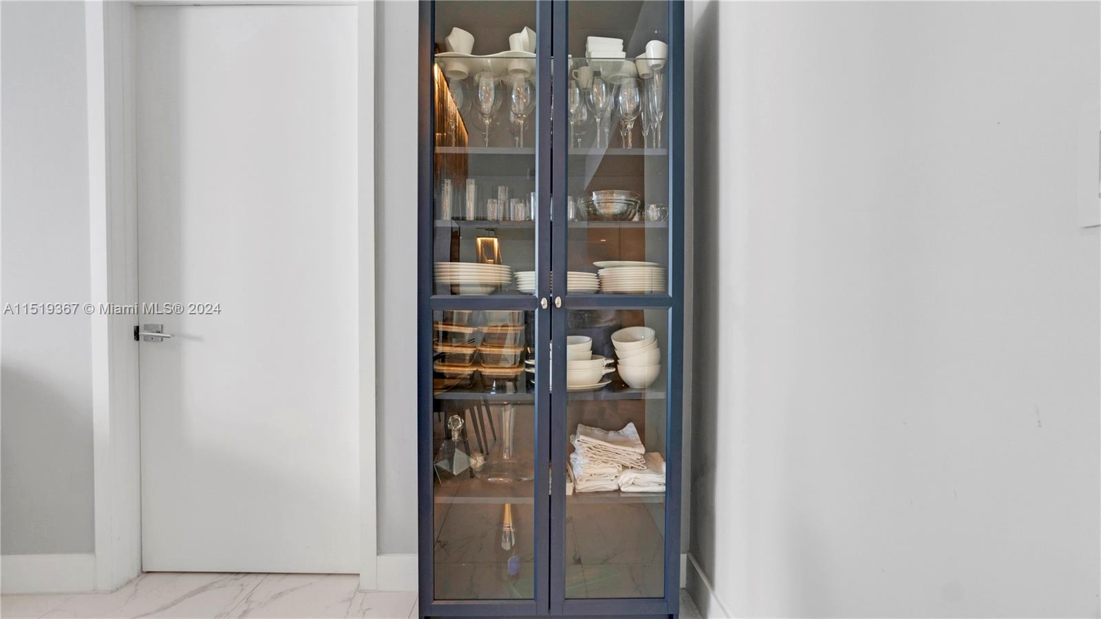 488 NE 18th St 4211, Miami, Florida 33132, 2 Bedrooms Bedrooms, ,3 BathroomsBathrooms,Residentiallease,For Rent,488 NE 18th St 4211,A11519367