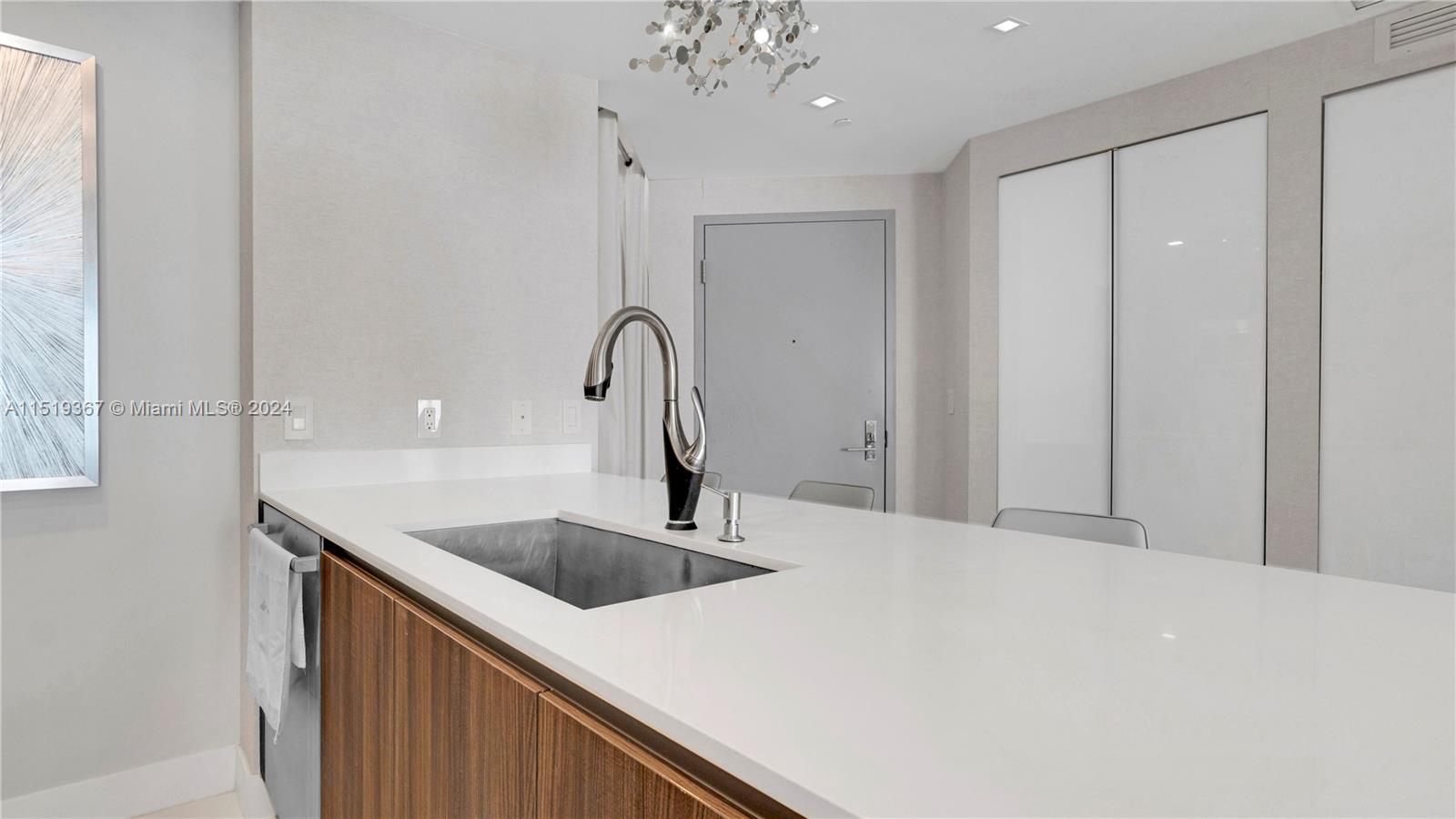 488 NE 18th St 4211, Miami, Florida 33132, 2 Bedrooms Bedrooms, ,3 BathroomsBathrooms,Residentiallease,For Rent,488 NE 18th St 4211,A11519367