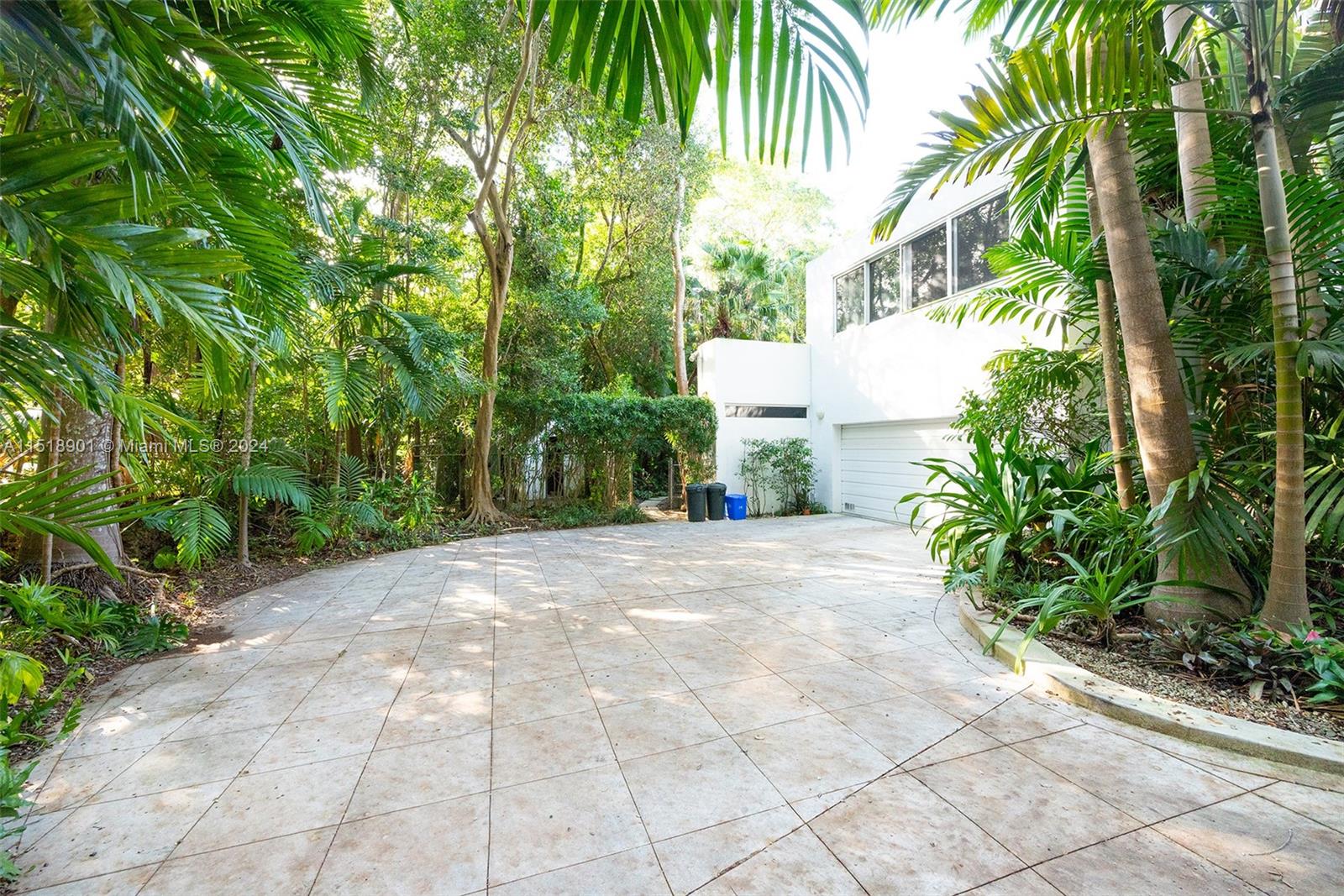 4994 Hammock Lake Dr, Coral Gables, FL, 33156 United States, 5 Bedrooms Bedrooms, ,5 BathroomsBathrooms,Residential,For Sale,Hammock Lake Dr,A11518901