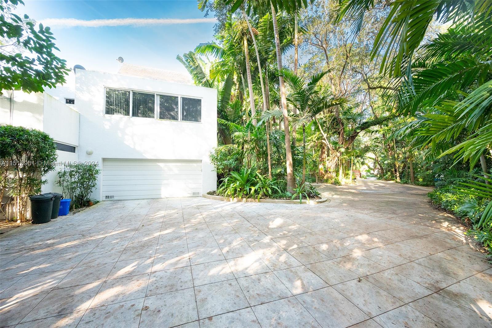 4994 Hammock Lake Dr, Coral Gables, FL, 33156 United States, 5 Bedrooms Bedrooms, ,5 BathroomsBathrooms,Residential,For Sale,Hammock Lake Dr,A11518901