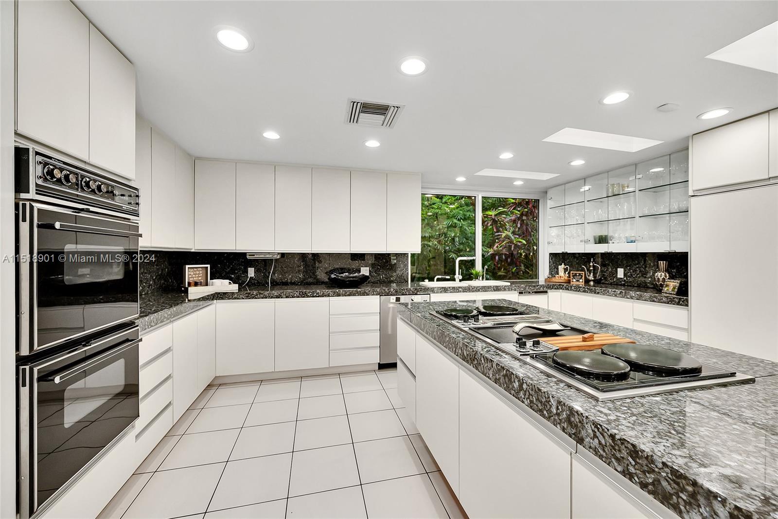 4994 Hammock Lake Dr, Coral Gables, FL, 33156 United States, 5 Bedrooms Bedrooms, ,5 BathroomsBathrooms,Residential,For Sale,Hammock Lake Dr,A11518901