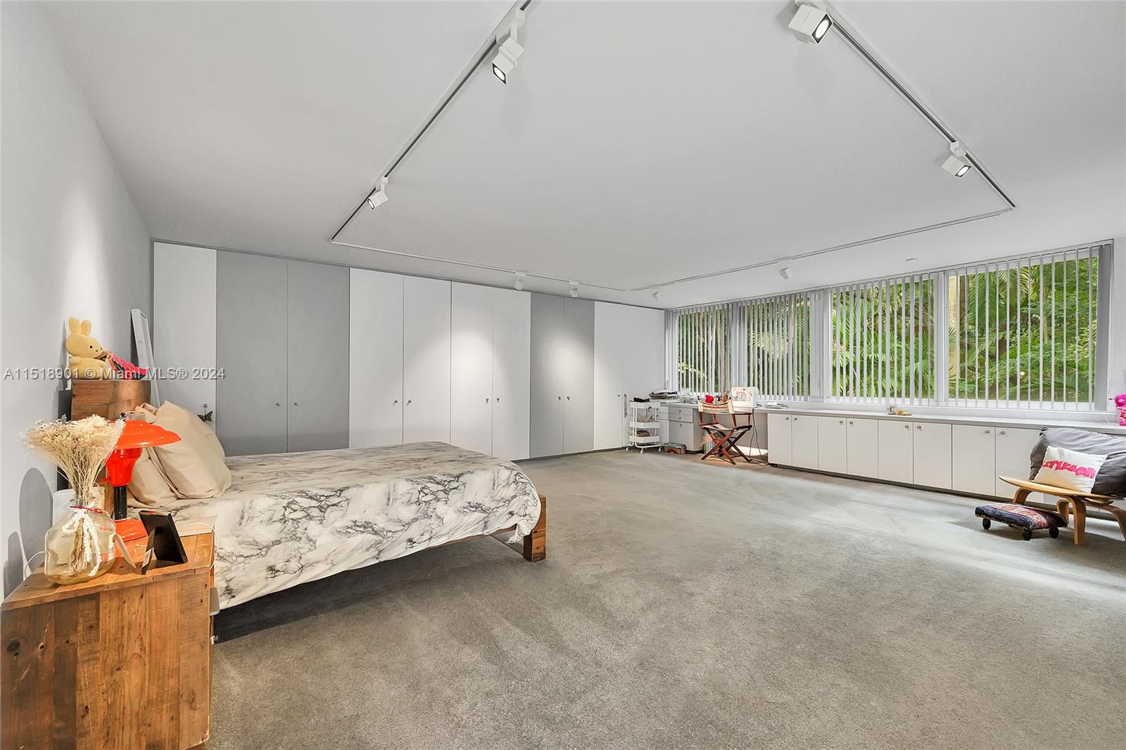 4994 Hammock Lake Dr, Coral Gables, FL, 33156 United States, 5 Bedrooms Bedrooms, ,5 BathroomsBathrooms,Residential,For Sale,Hammock Lake Dr,A11518901