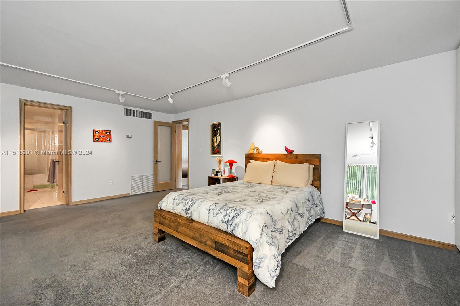 4994 Hammock Lake Dr, Coral Gables, FL, 33156 United States, 5 Bedrooms Bedrooms, ,5 BathroomsBathrooms,Residential,For Sale,Hammock Lake Dr,A11518901