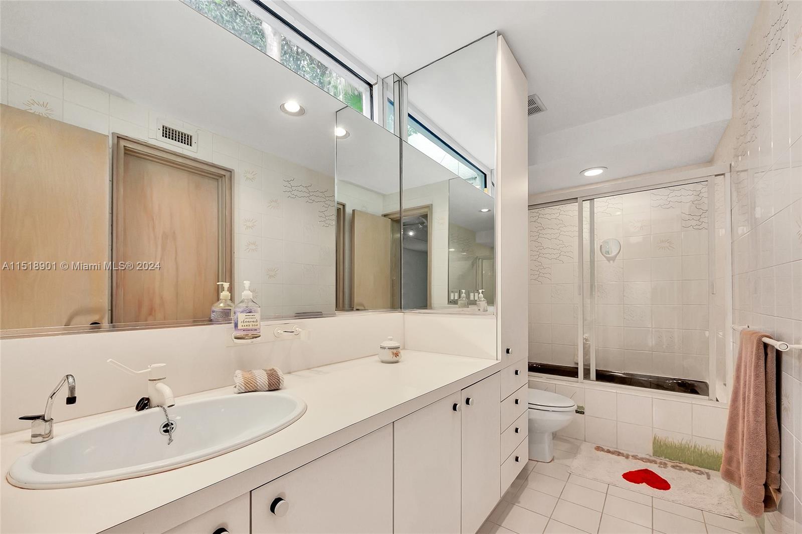 4994 Hammock Lake Dr, Coral Gables, FL, 33156 United States, 5 Bedrooms Bedrooms, ,5 BathroomsBathrooms,Residential,For Sale,Hammock Lake Dr,A11518901