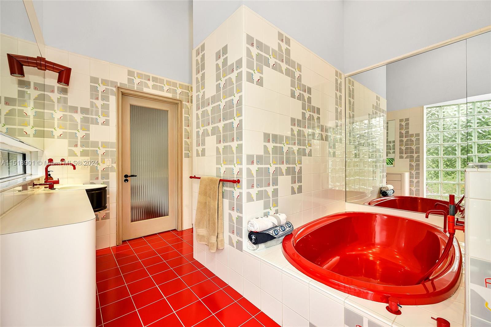 4994 Hammock Lake Dr, Coral Gables, FL, 33156 United States, 5 Bedrooms Bedrooms, ,5 BathroomsBathrooms,Residential,For Sale,Hammock Lake Dr,A11518901