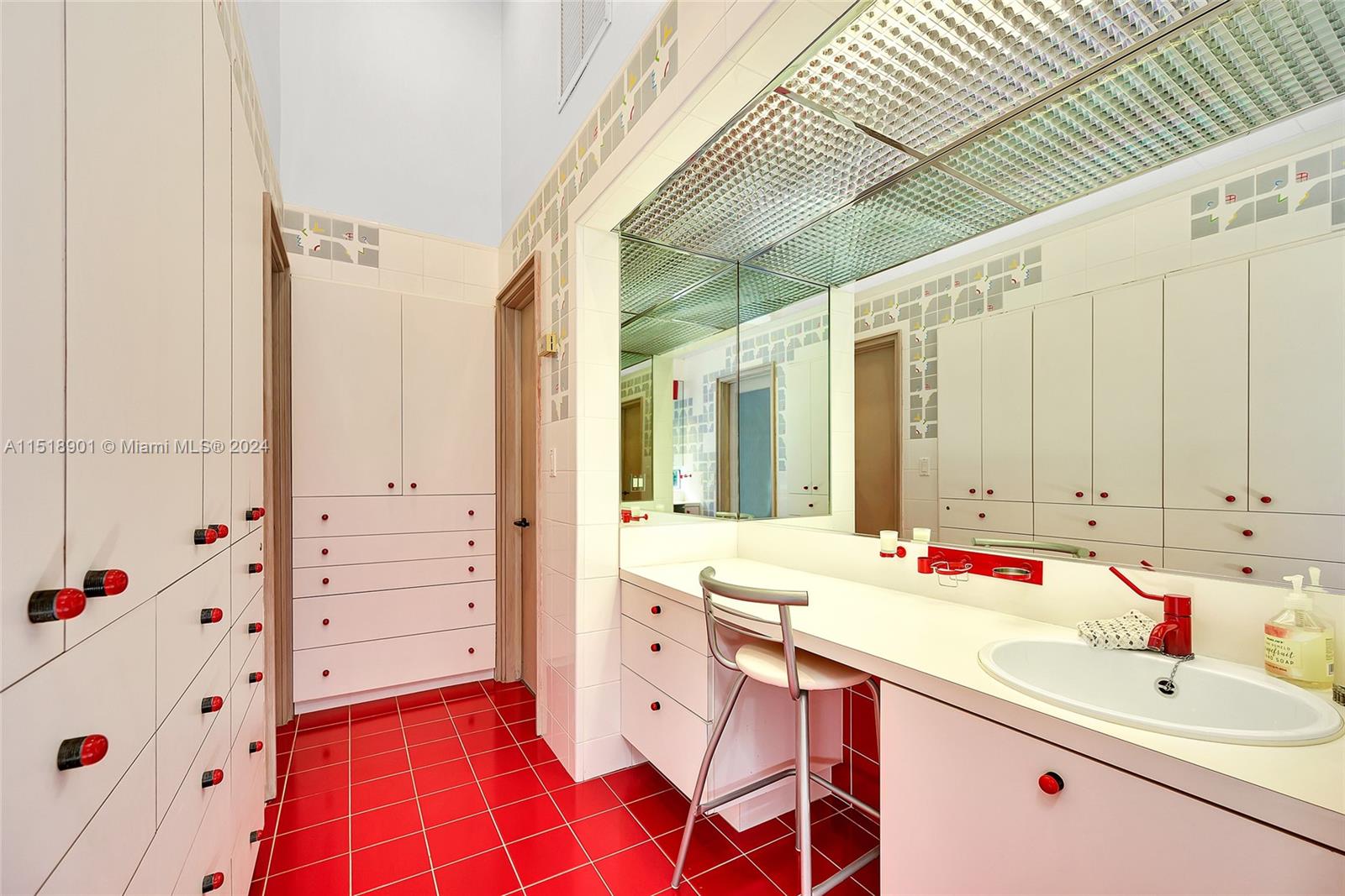 4994 Hammock Lake Dr, Coral Gables, FL, 33156 United States, 5 Bedrooms Bedrooms, ,5 BathroomsBathrooms,Residential,For Sale,Hammock Lake Dr,A11518901