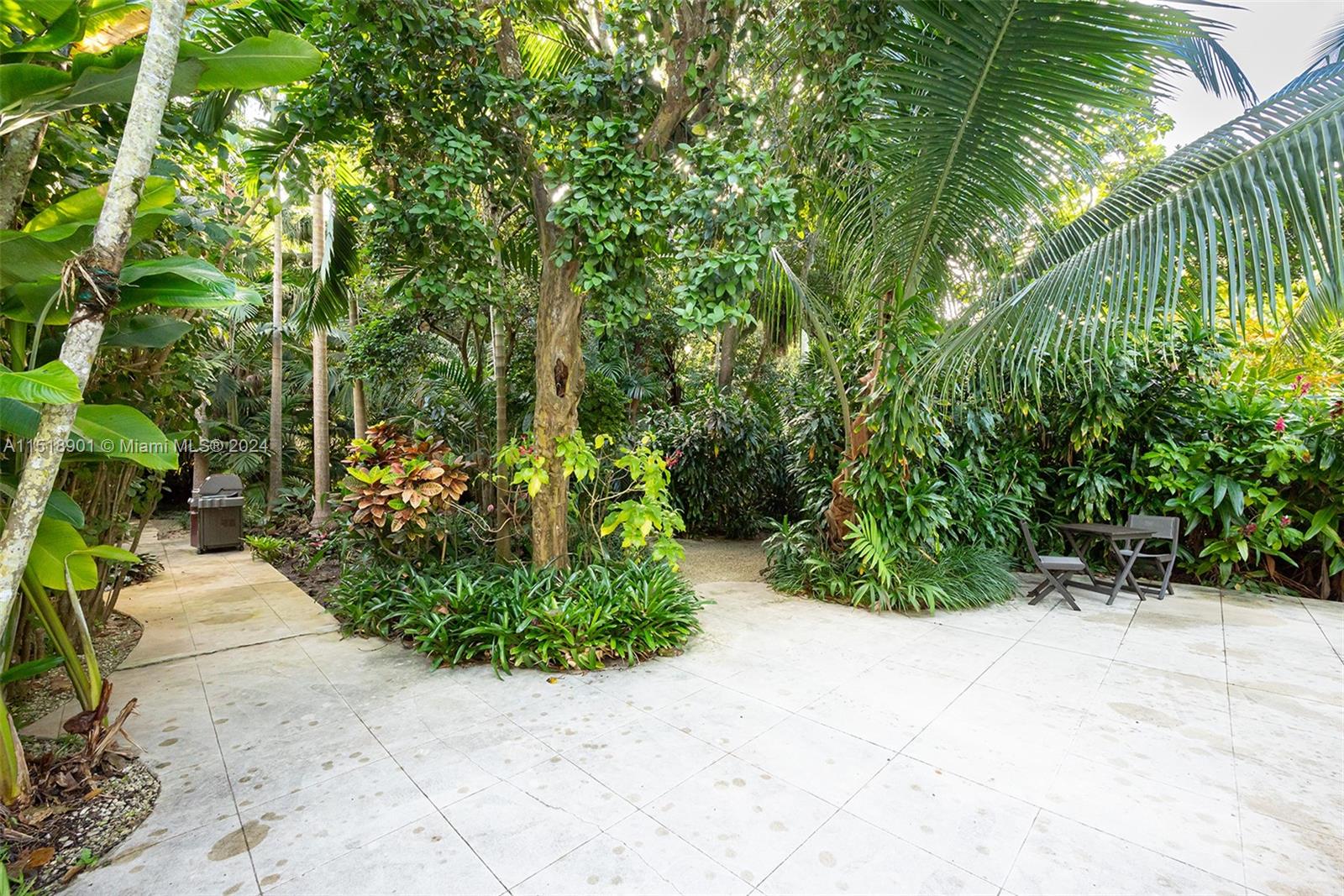 4994 Hammock Lake Dr, Coral Gables, FL, 33156 United States, 5 Bedrooms Bedrooms, ,5 BathroomsBathrooms,Residential,For Sale,Hammock Lake Dr,A11518901